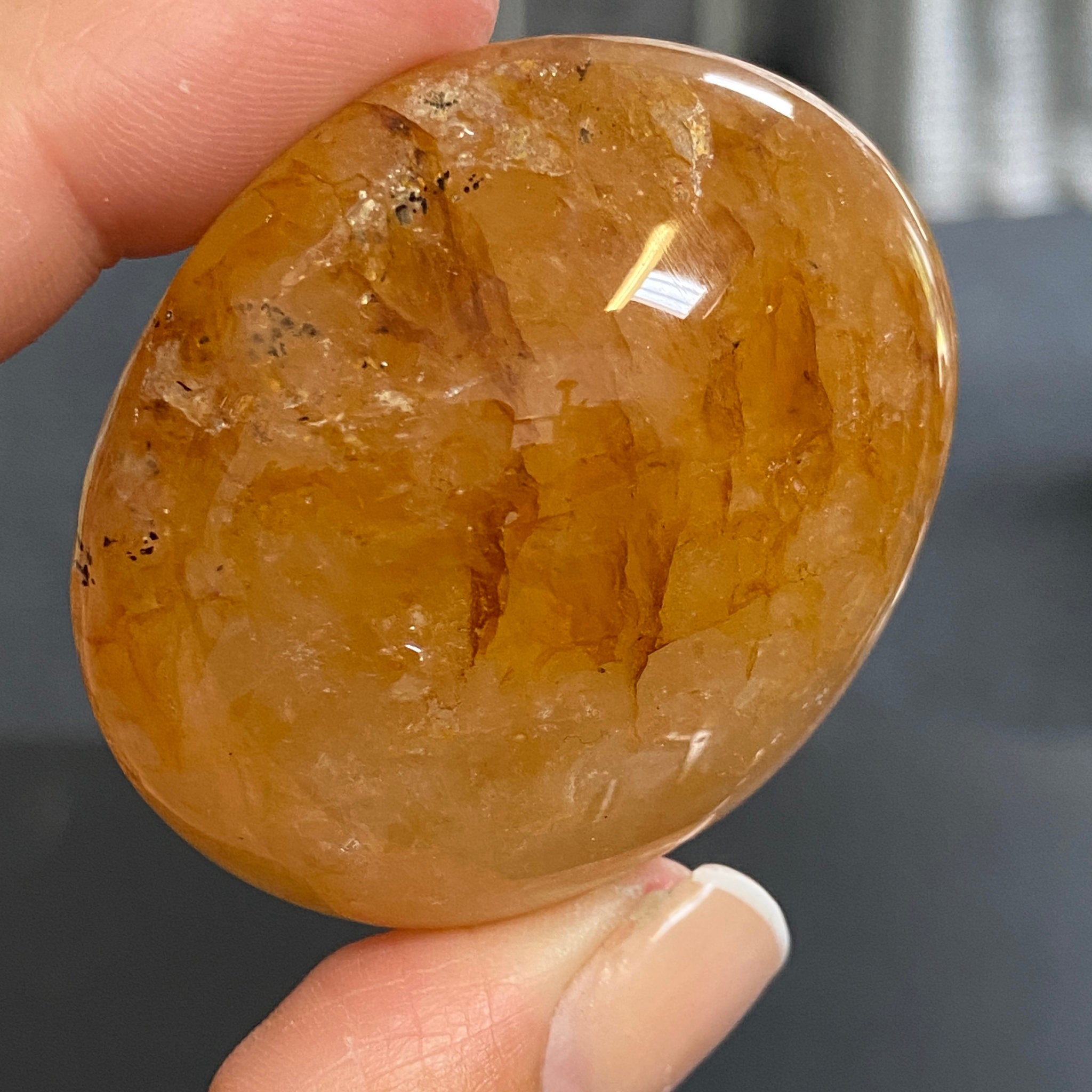 Golden Healer Quartz Palmstone – Brazil