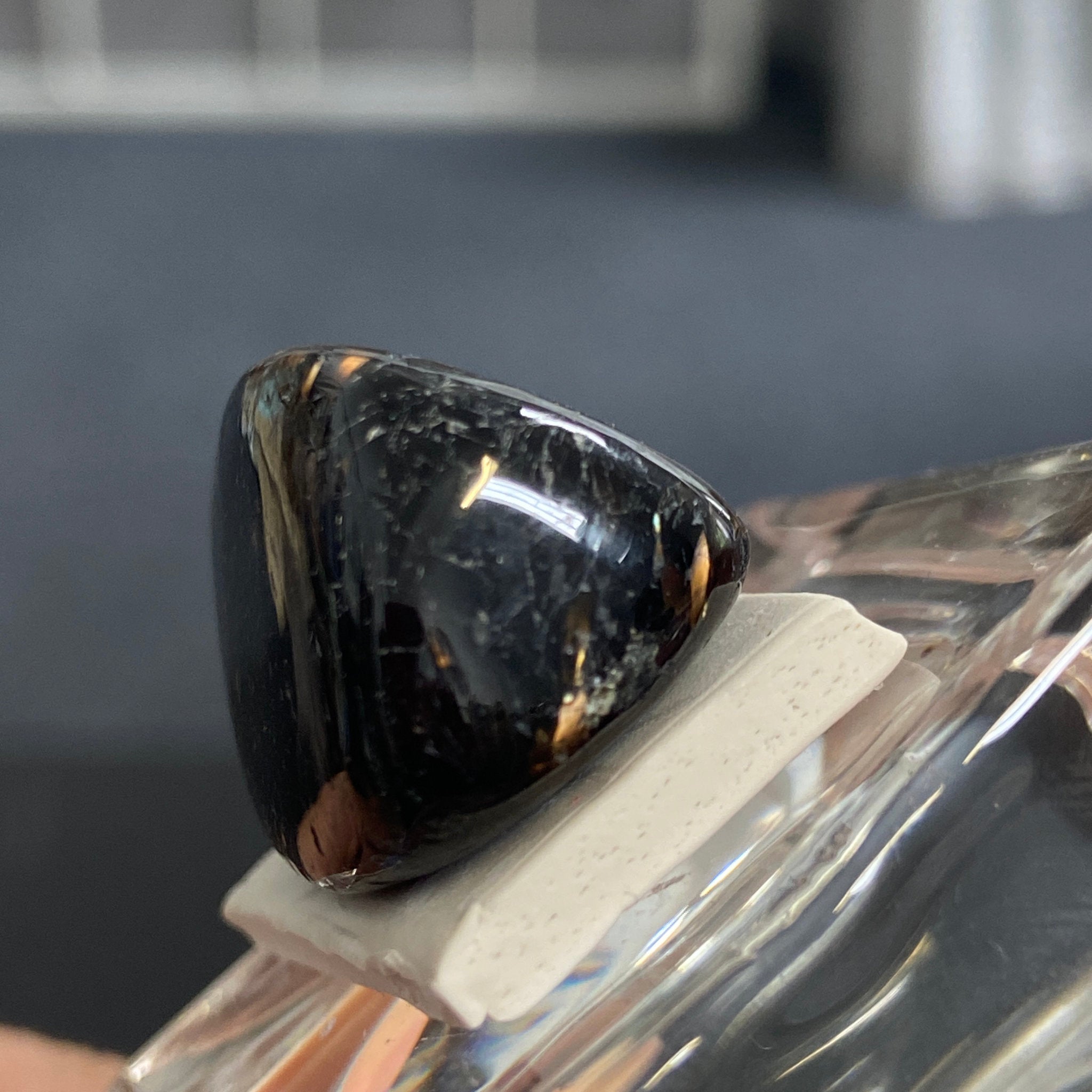 AAA Nuummite – Greenland