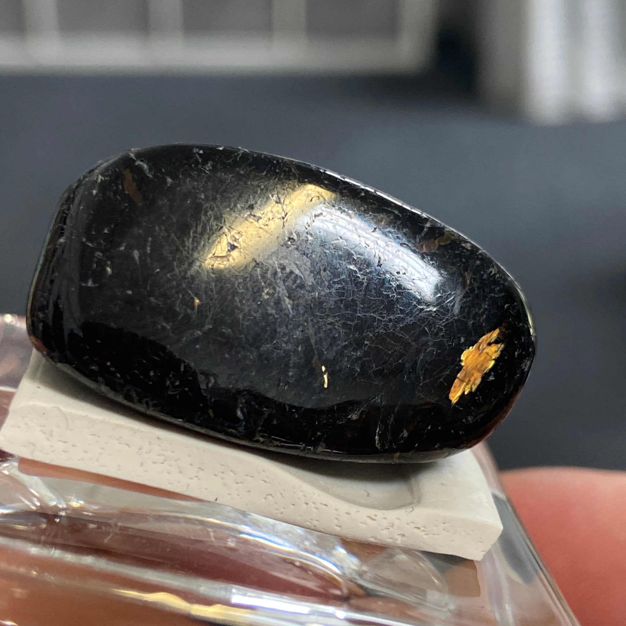 AAA Nuummite – Greenland