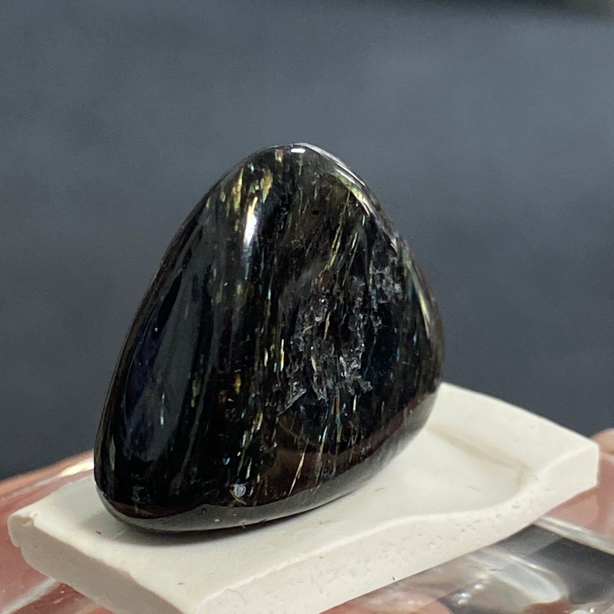 AAA Nuummite – Greenland