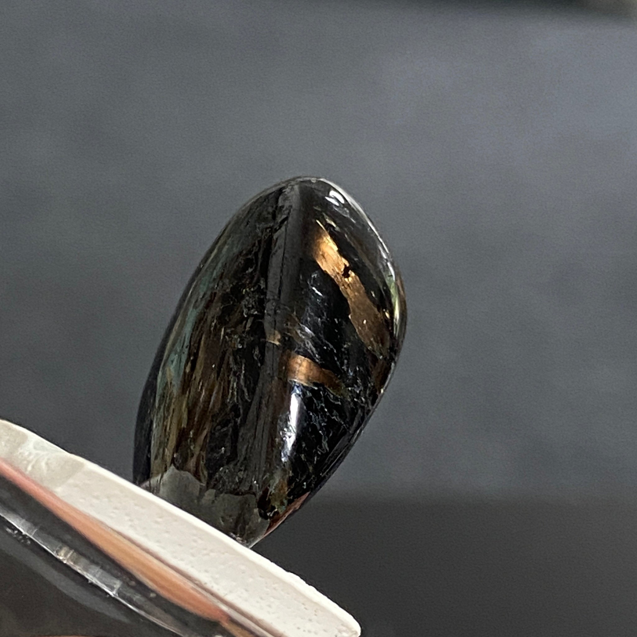 AAA Nuummite – Greenland