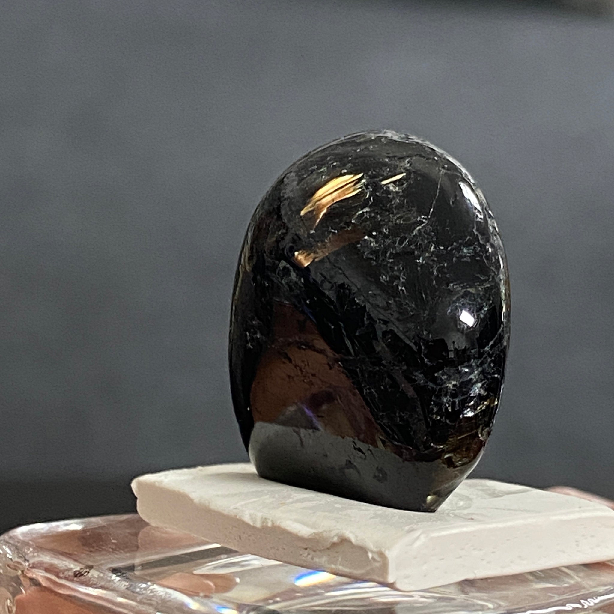 AAA Nuummite – Greenland