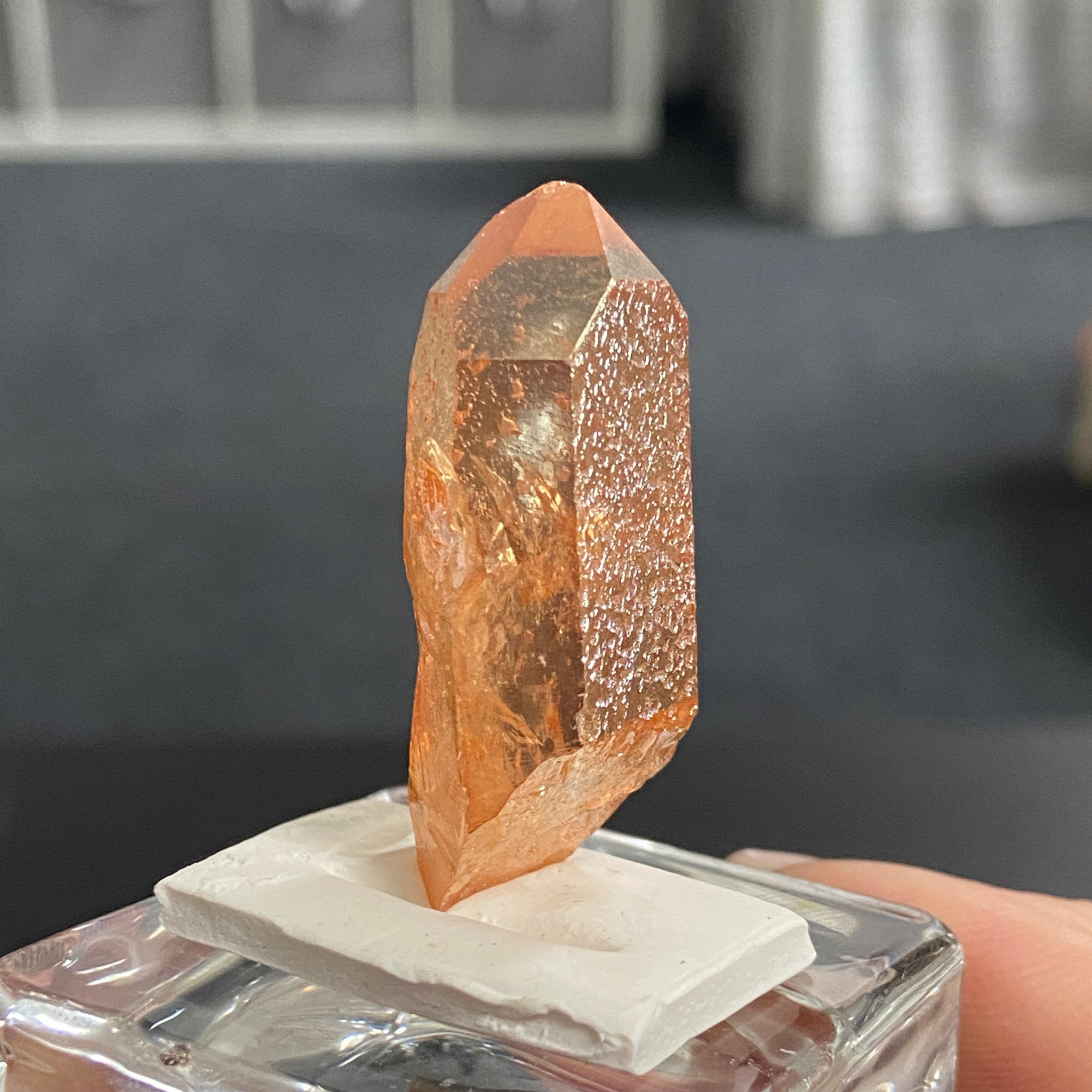 Tangerine Aura Starbrary Quartz – Brazil / Arkansas