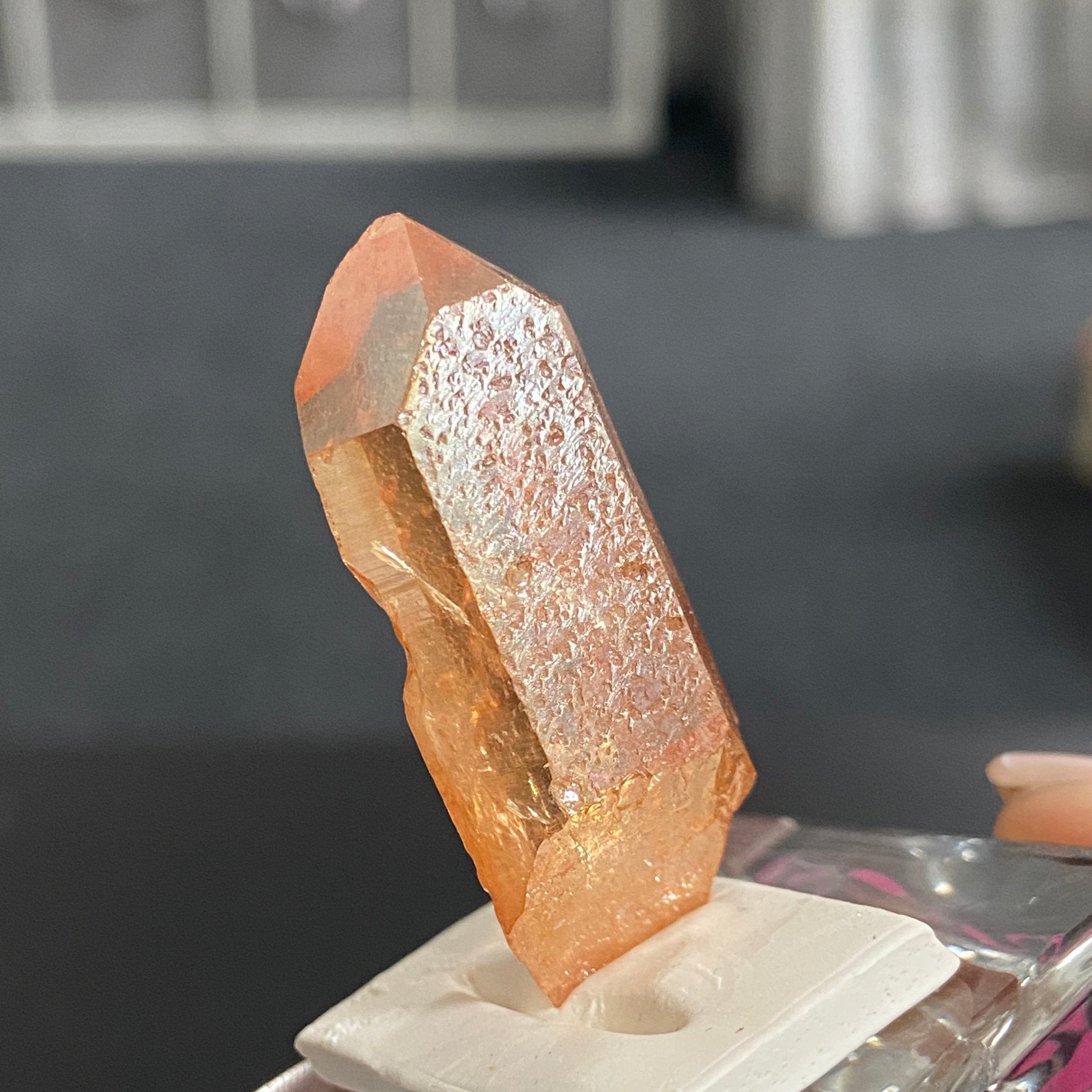 Tangerine Aura Starbrary Quartz – Brazil / Arkansas