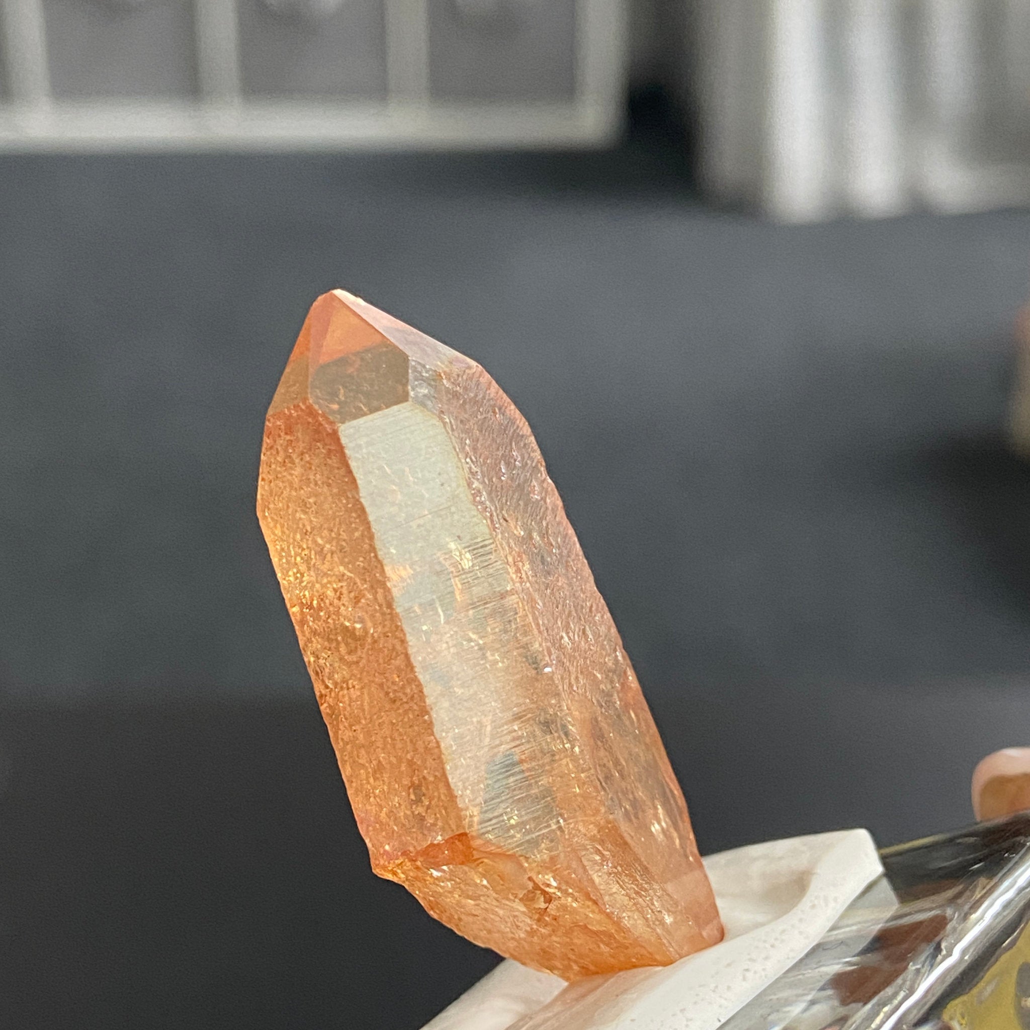 Tangerine Aura Starbrary Quartz – Brazil / Arkansas