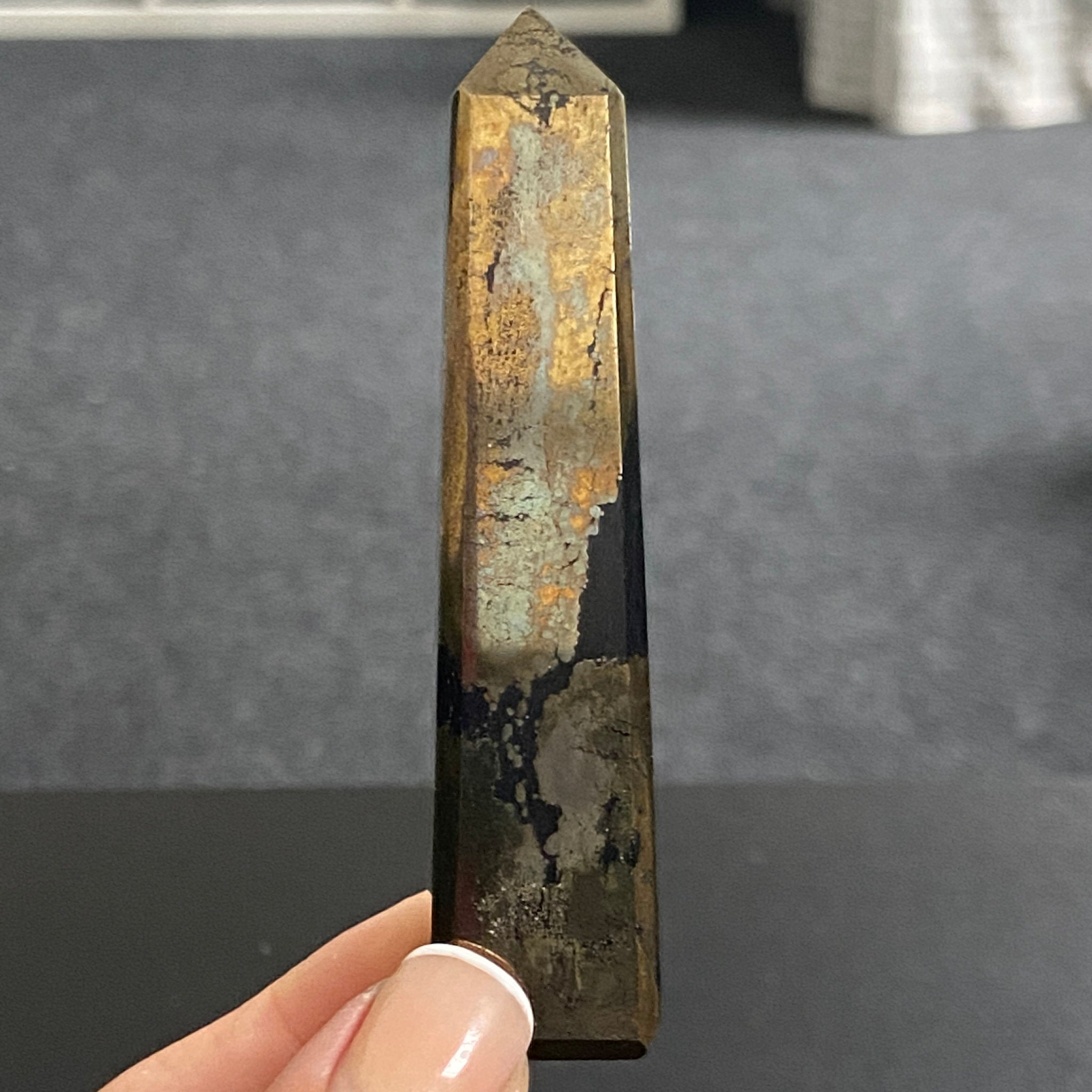 Healer's Gold Obelisk (Apache Gold) – Arizona, USA