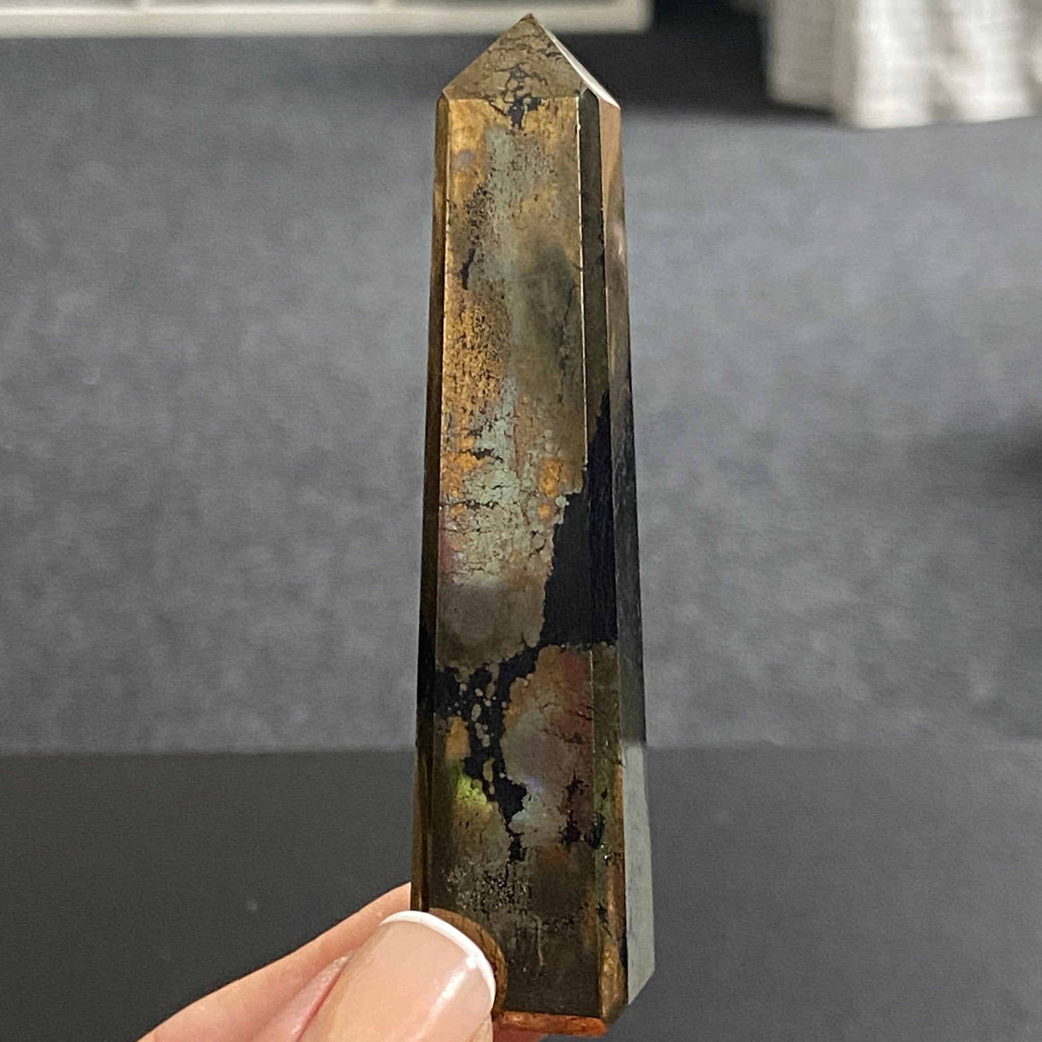 Healer's Gold Obelisk (Apache Gold) – Arizona, USA