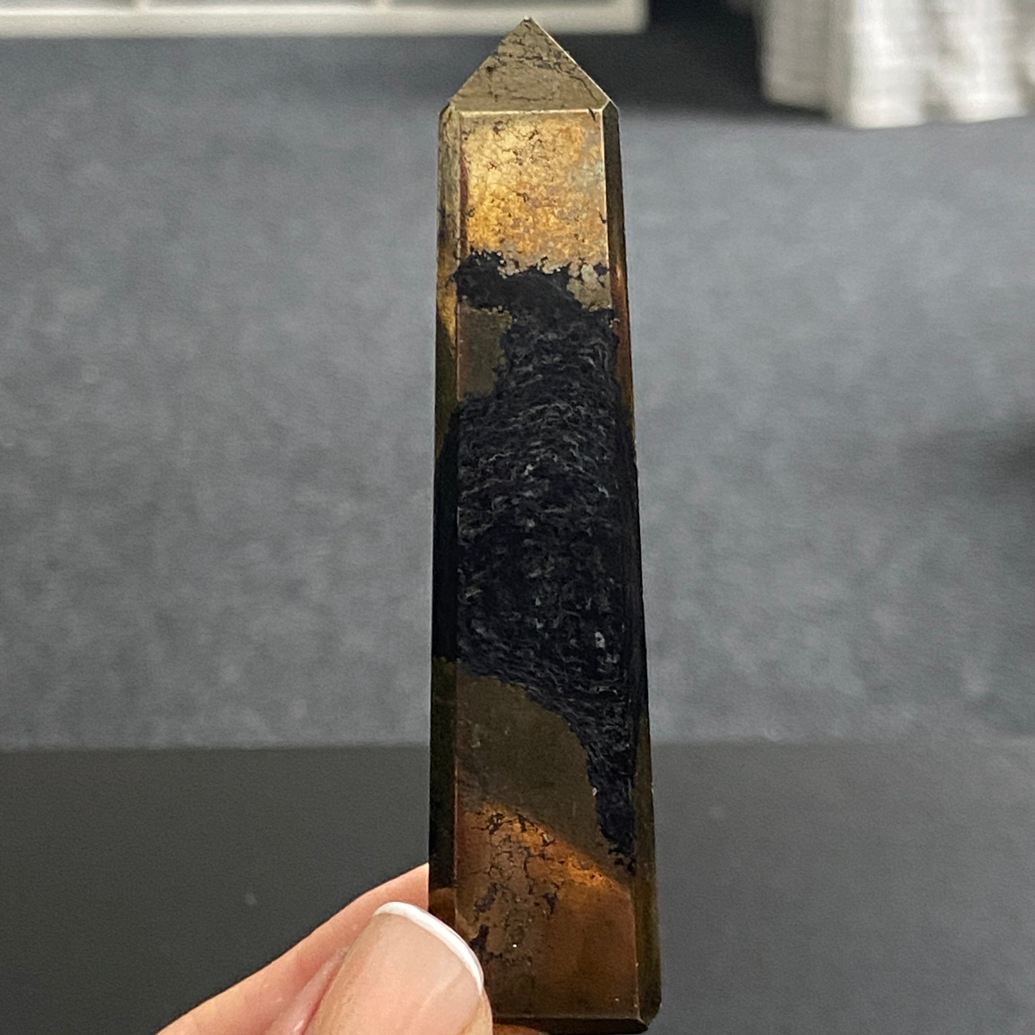 Healer's Gold Obelisk (Apache Gold) – Arizona, USA
