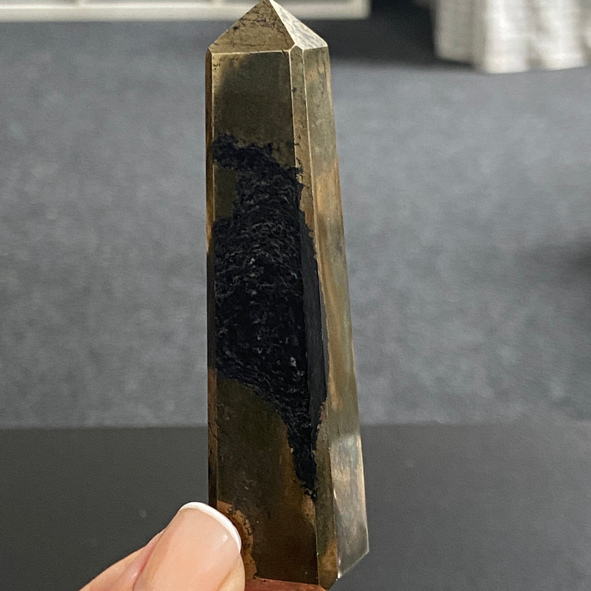 Healer's Gold Obelisk (Apache Gold) – Arizona, USA