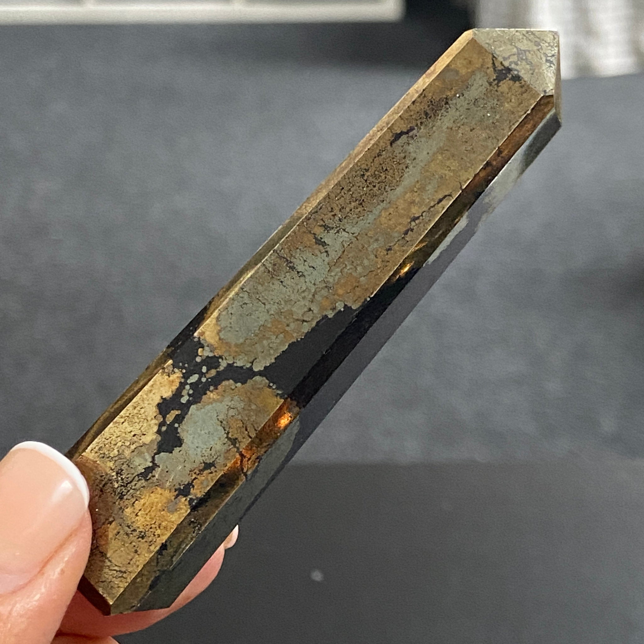 Healer's Gold Obelisk (Apache Gold) – Arizona, USA