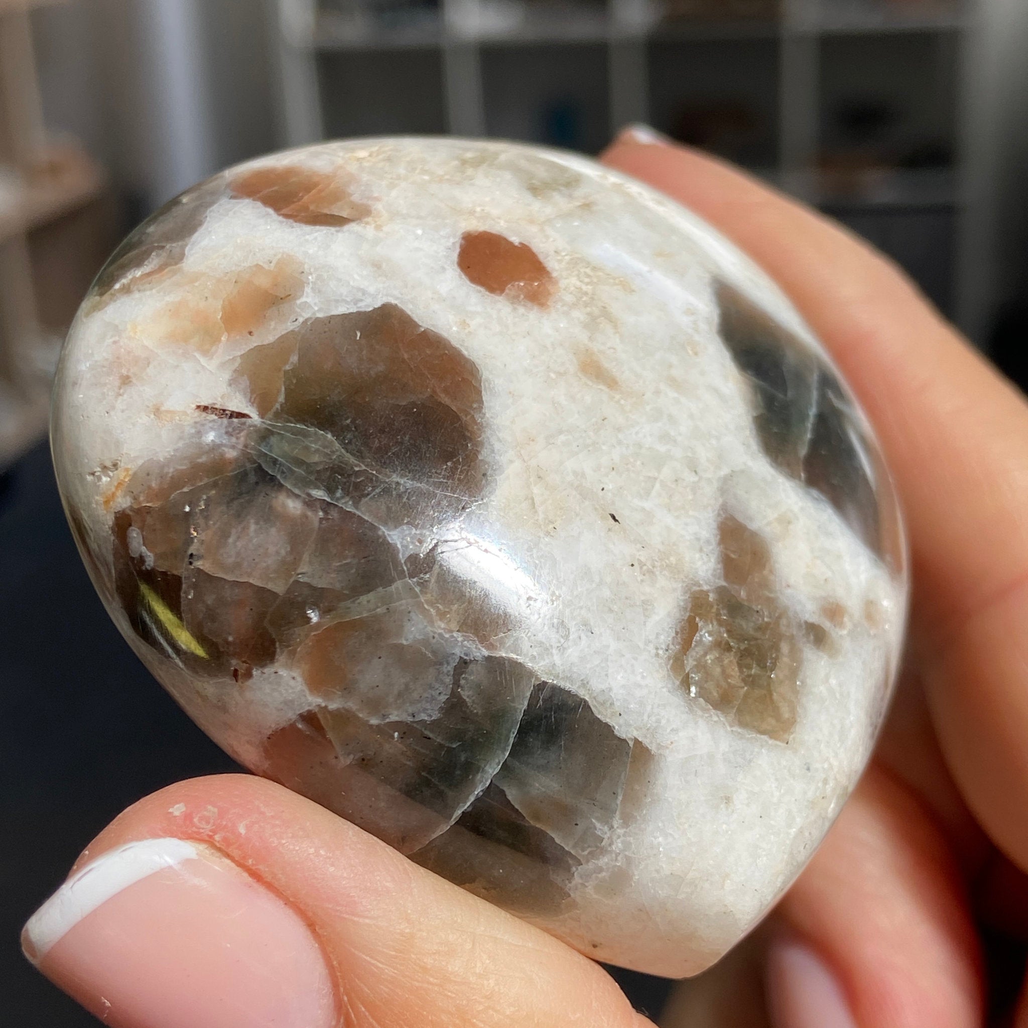 Polarity Moonstone Heart – India