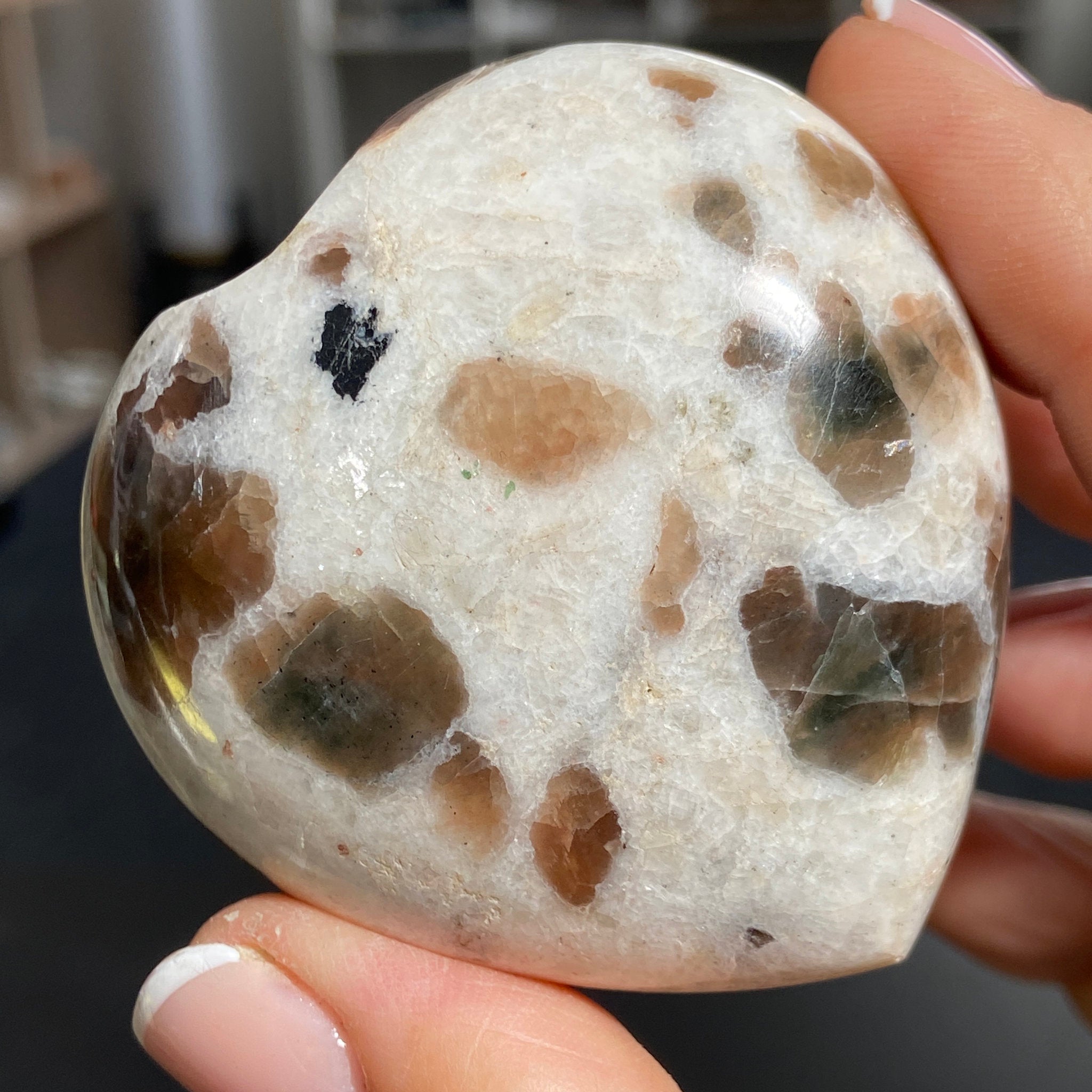 Polarity Moonstone Heart – India
