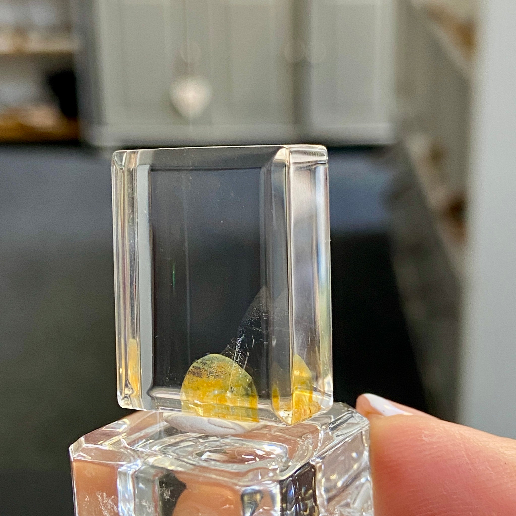 Golden Sunrise Quartz – AAA Grade with Iron Inclusion