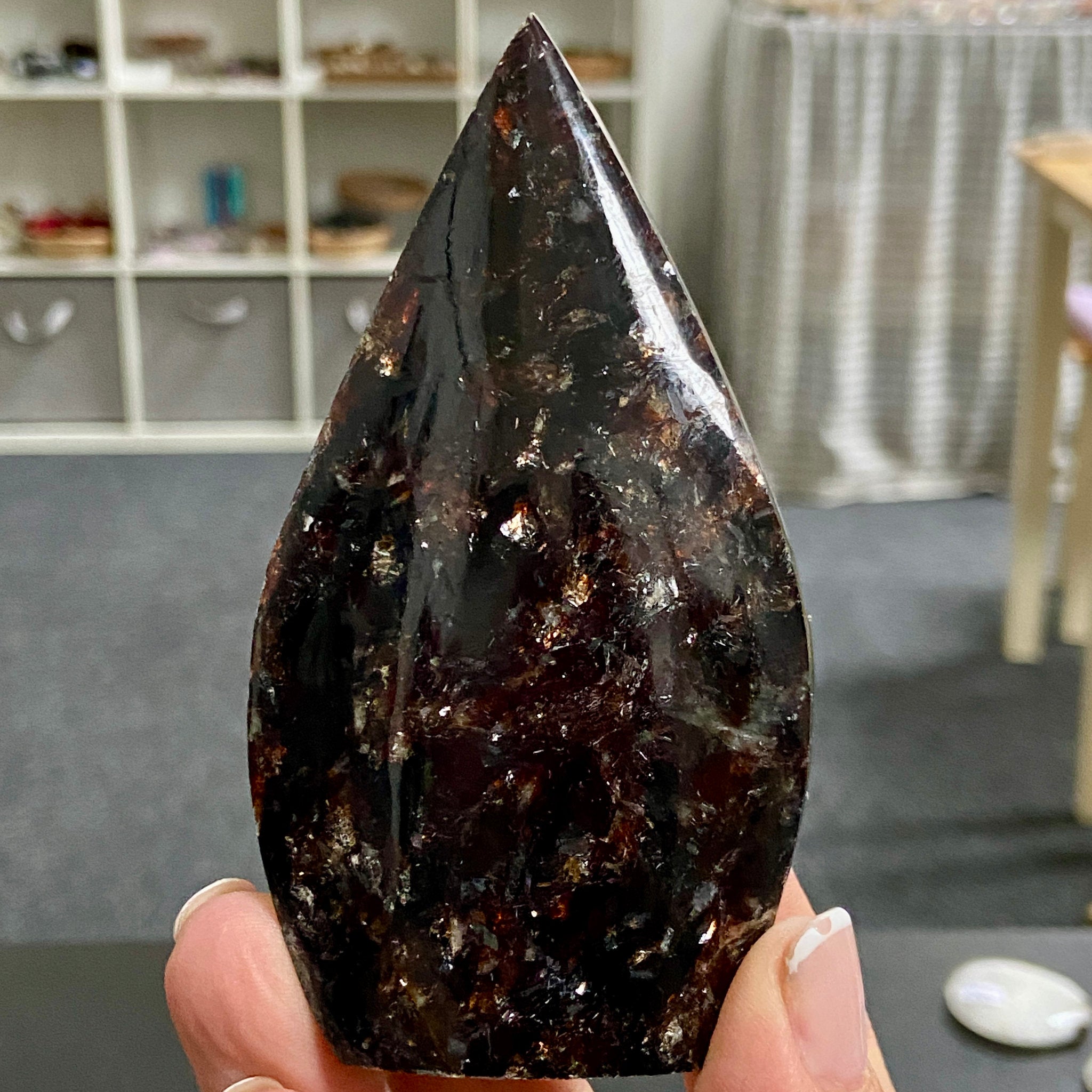 Biotite Gold Mica Flame – Brazil
