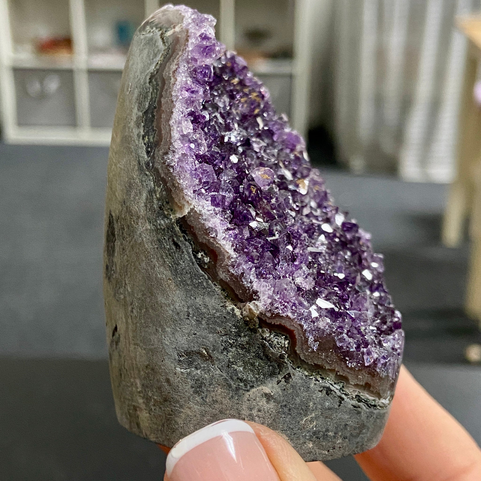 Uruguayan Amethyst Cut Base