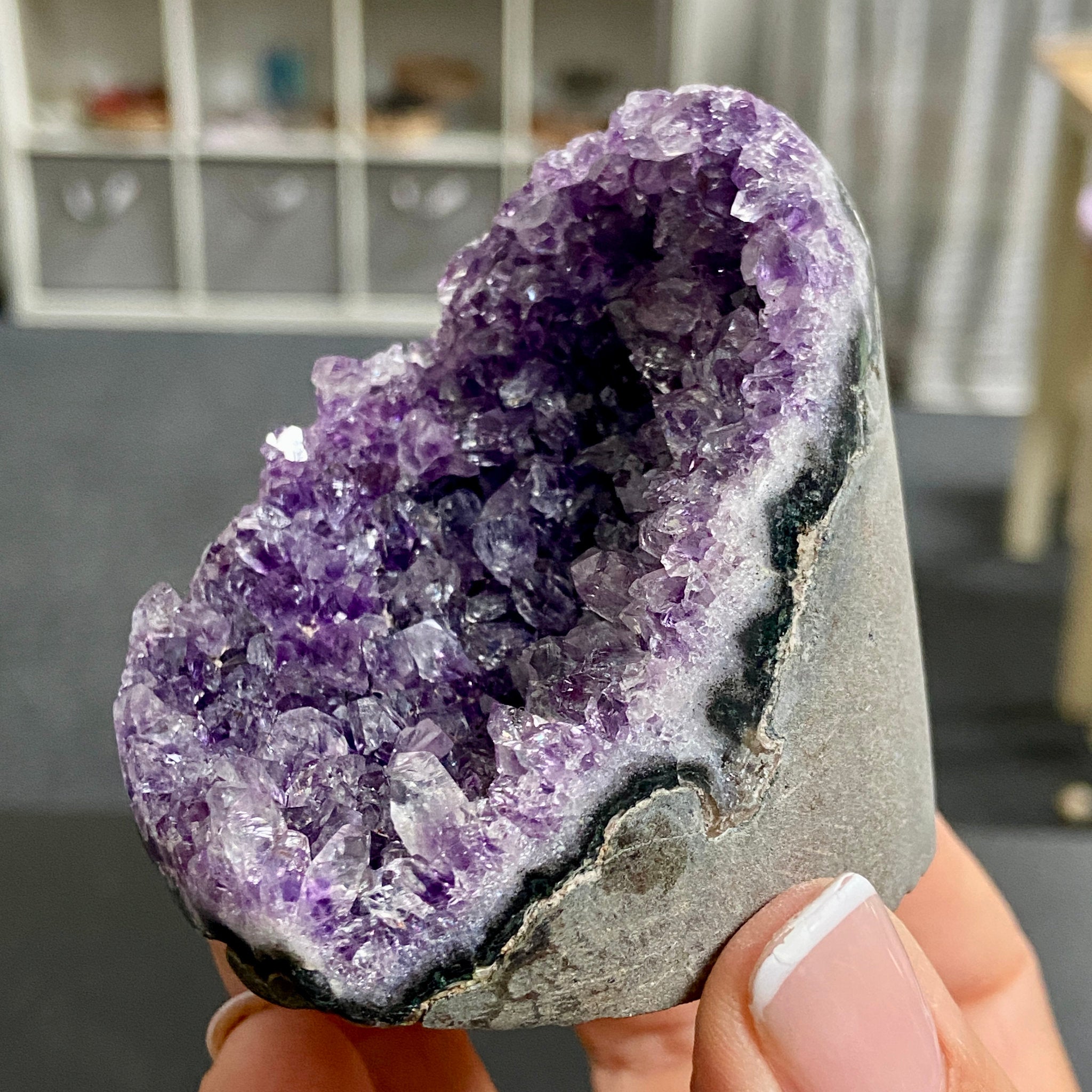Uruguayan Amethyst Cut Base