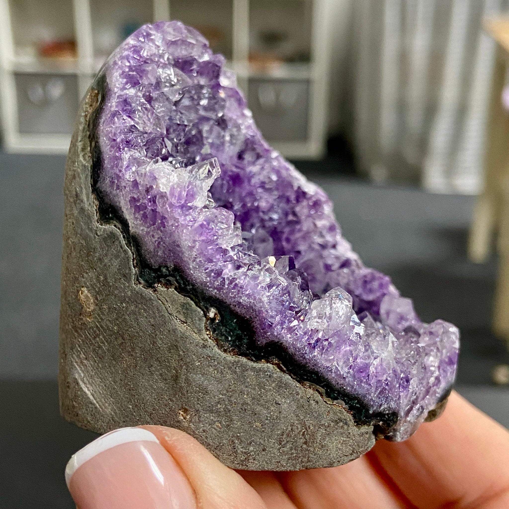 Uruguayan Amethyst Cut Base