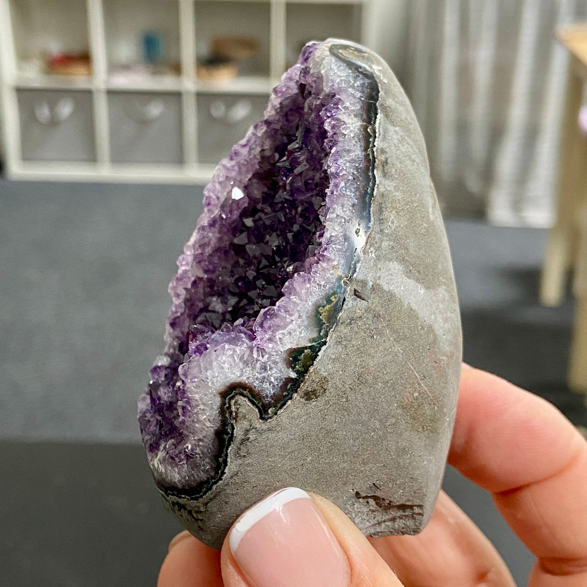 Uruguayan Amethyst Cut Base