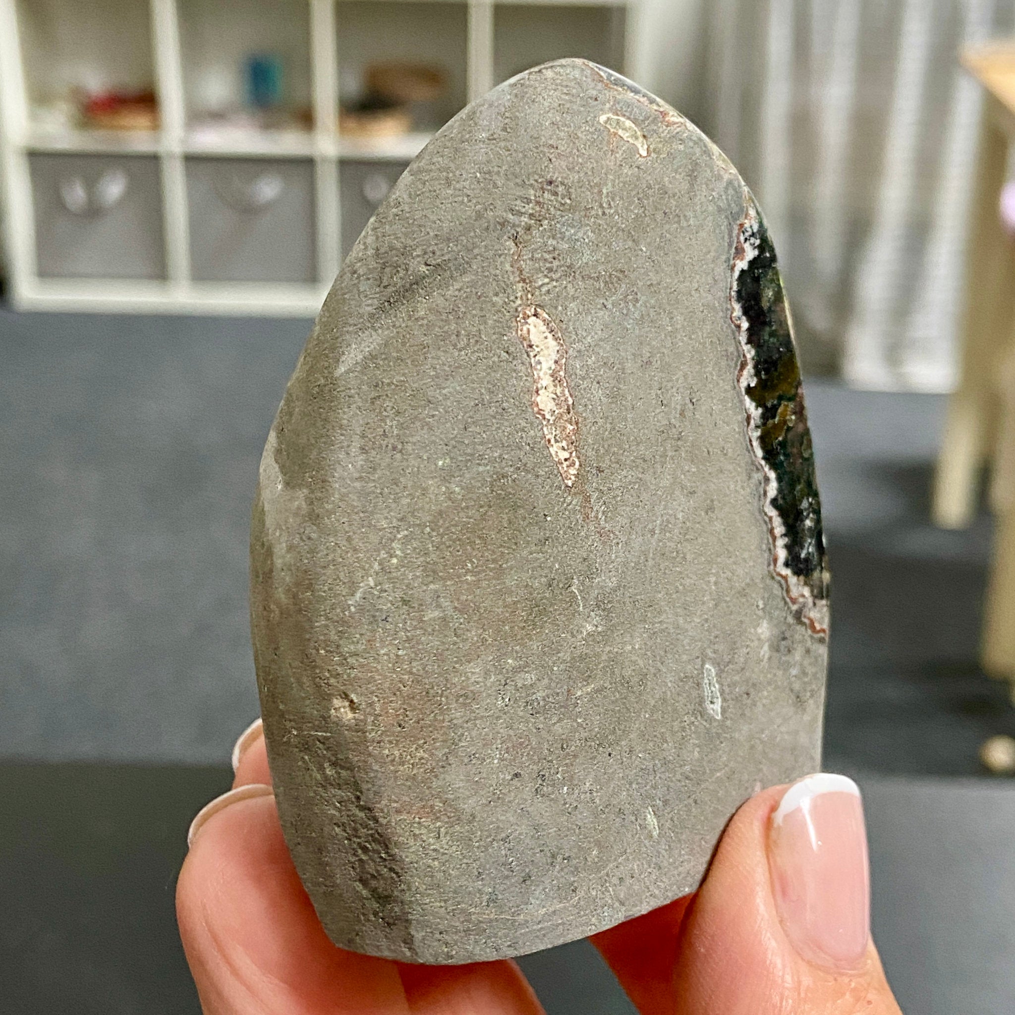Uruguayan Amethyst Cut Base