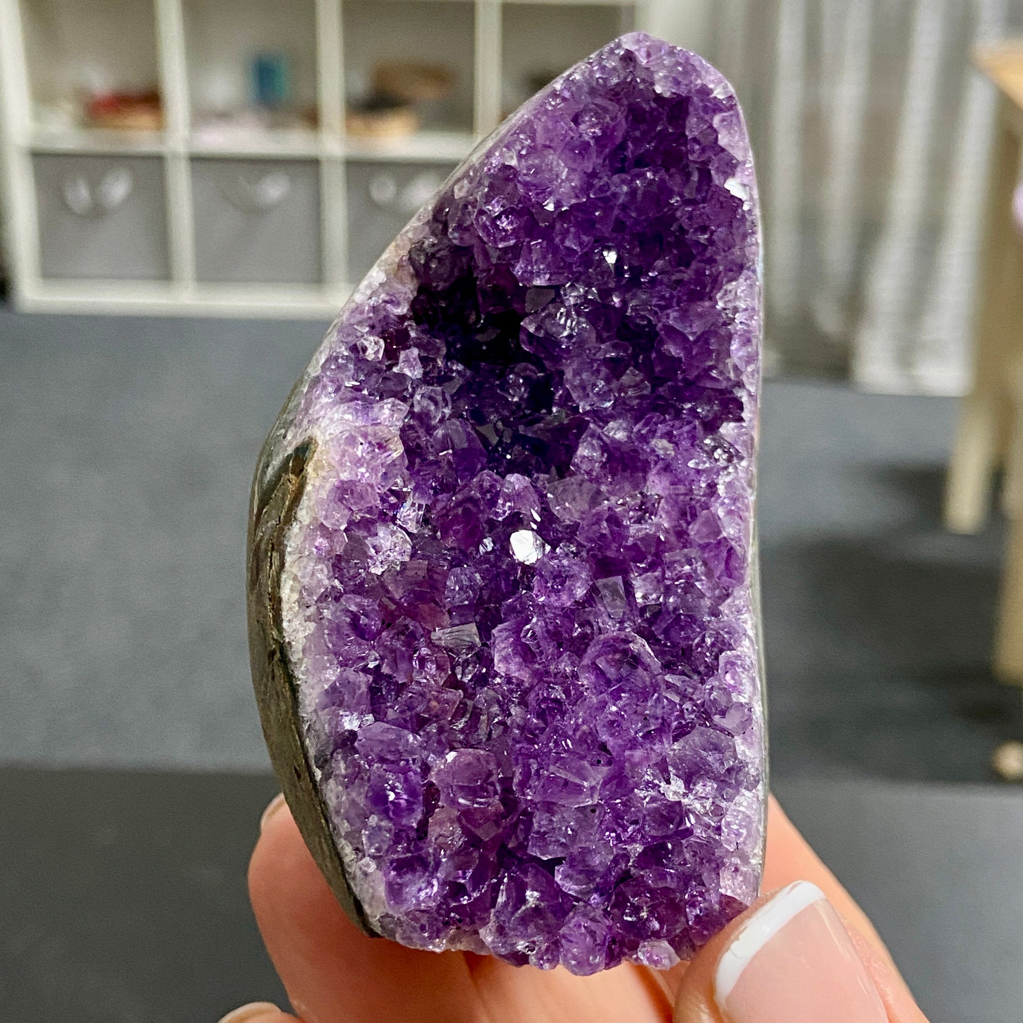Uruguayan Amethyst Cut Base