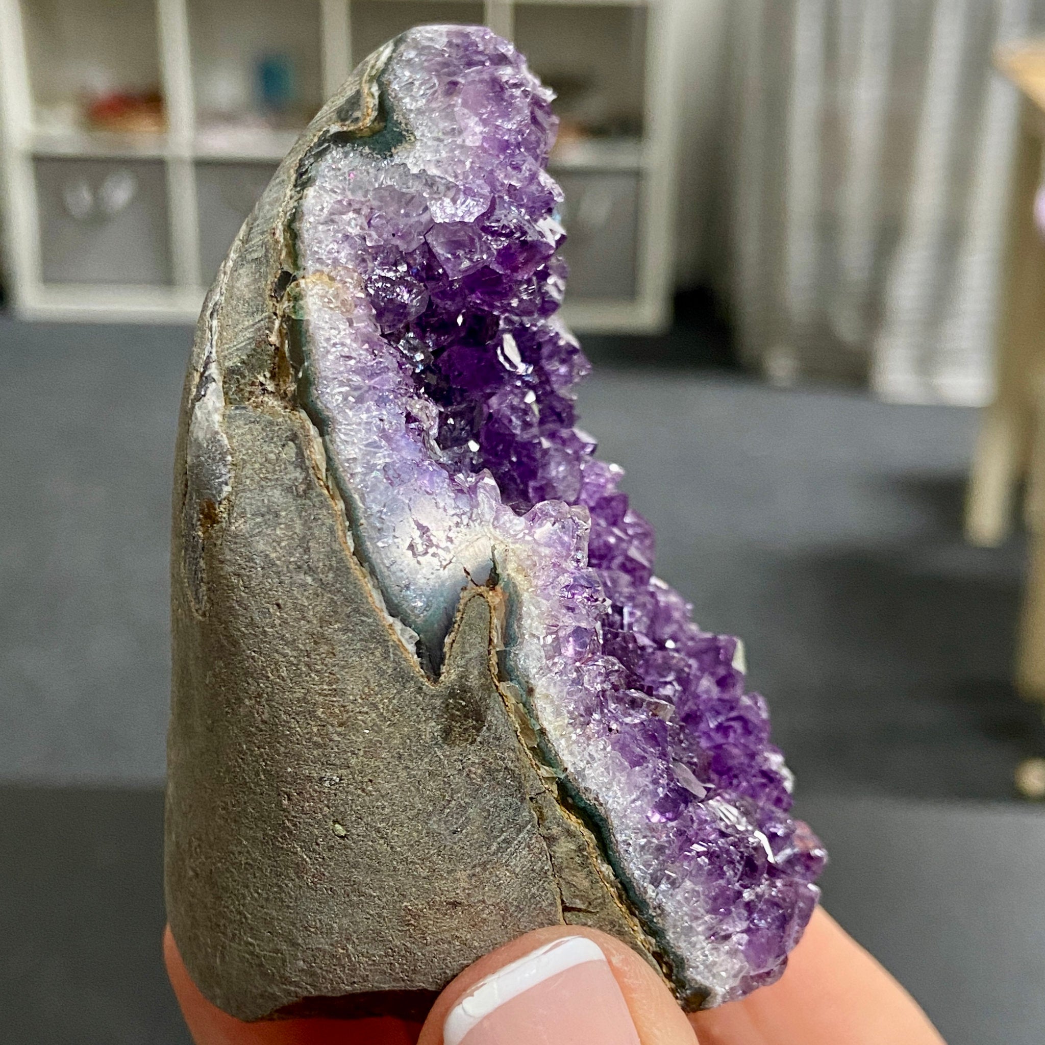 Uruguayan Amethyst Cut Base