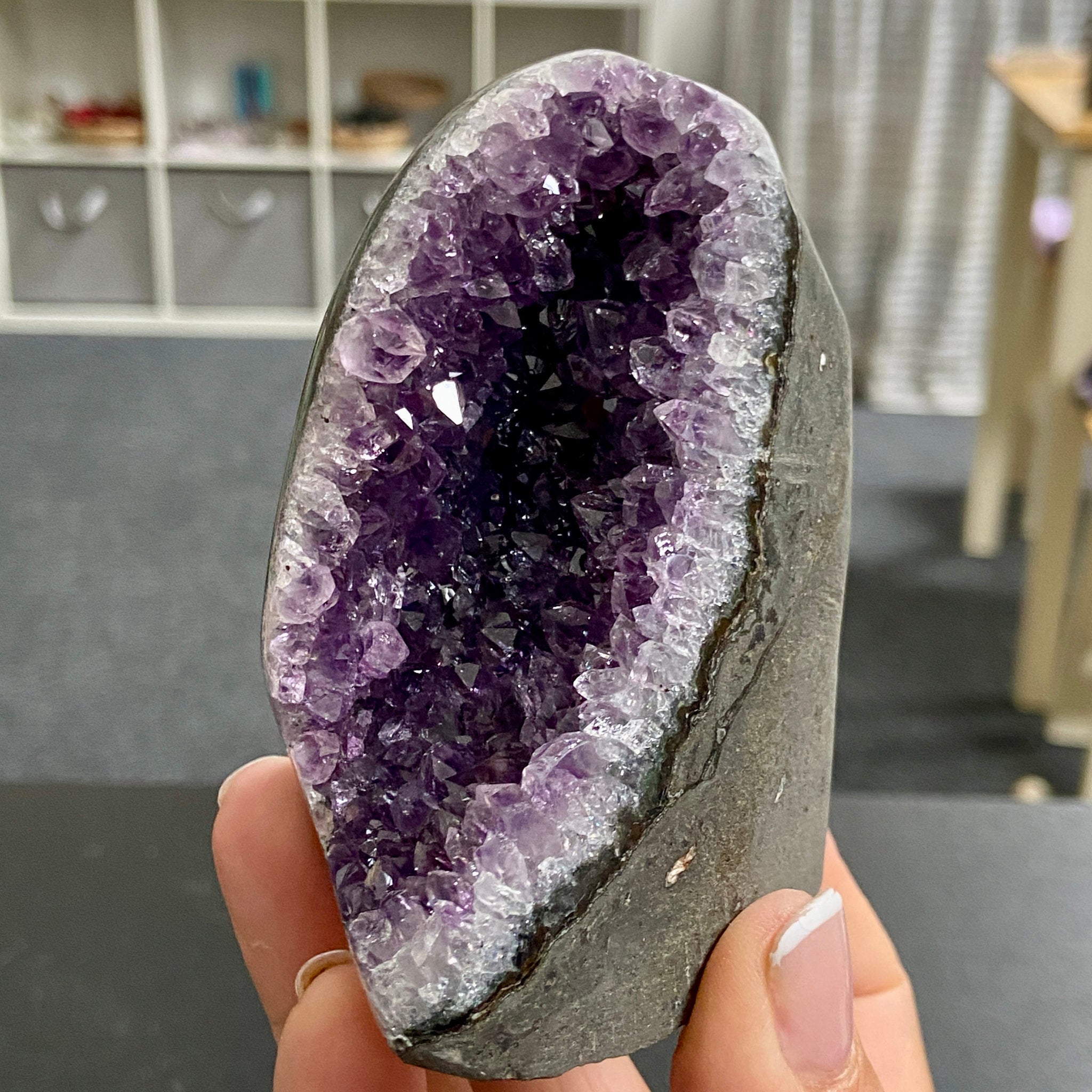 Uruguayan Amethyst Cut Base