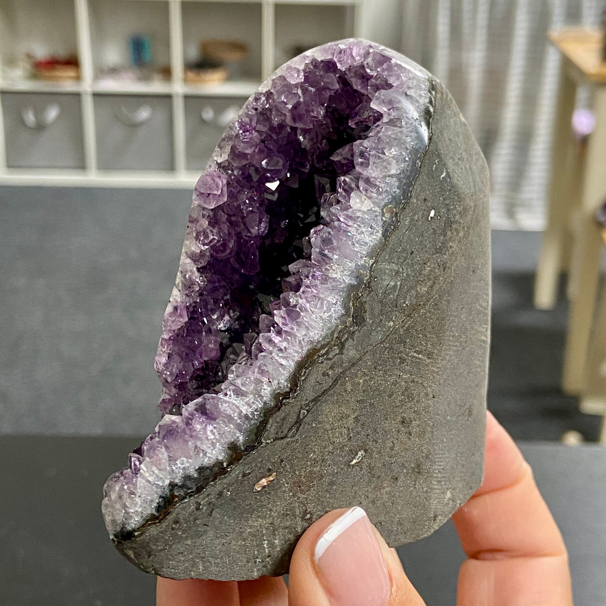 Uruguayan Amethyst Cut Base