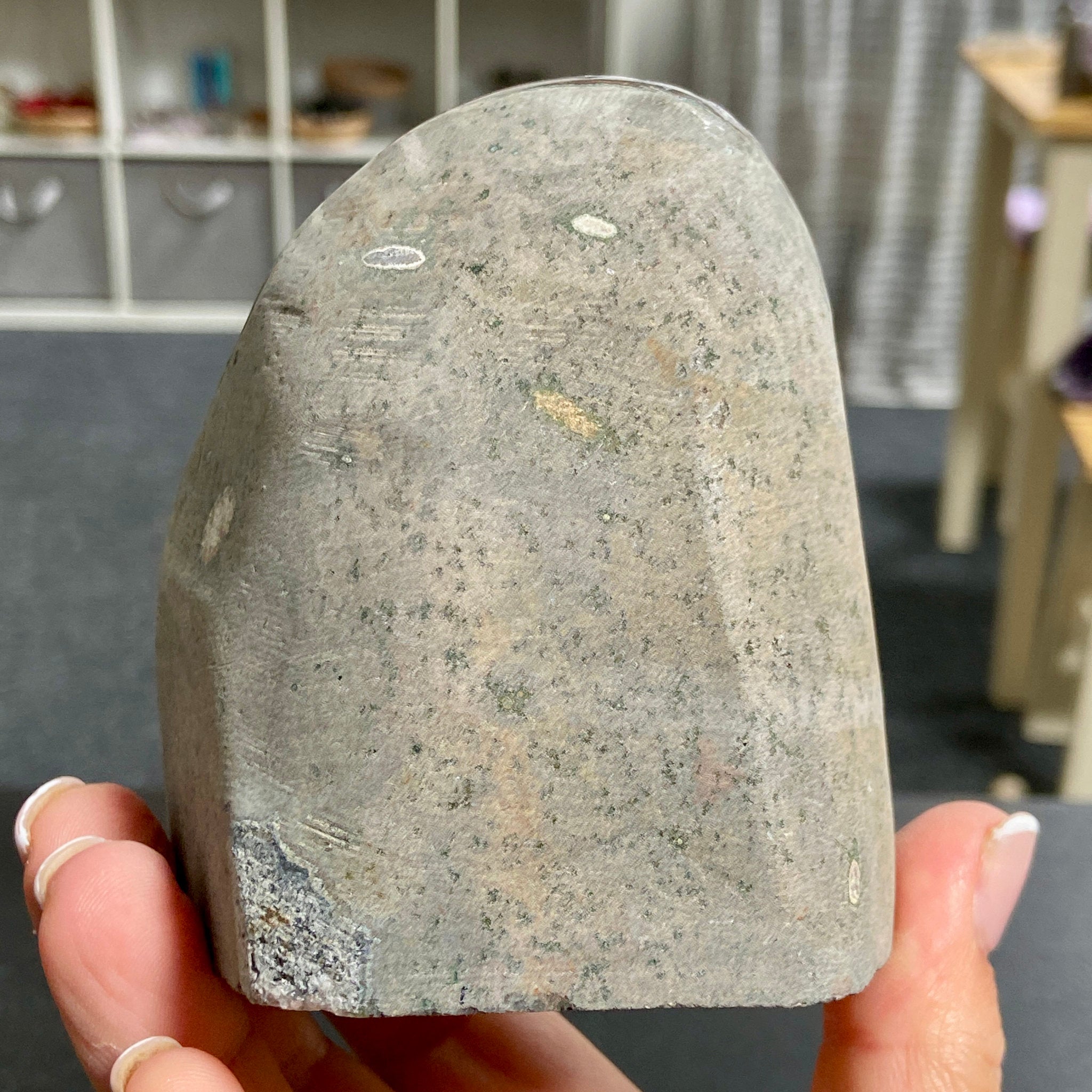 Uruguayan Amethyst Cut Base