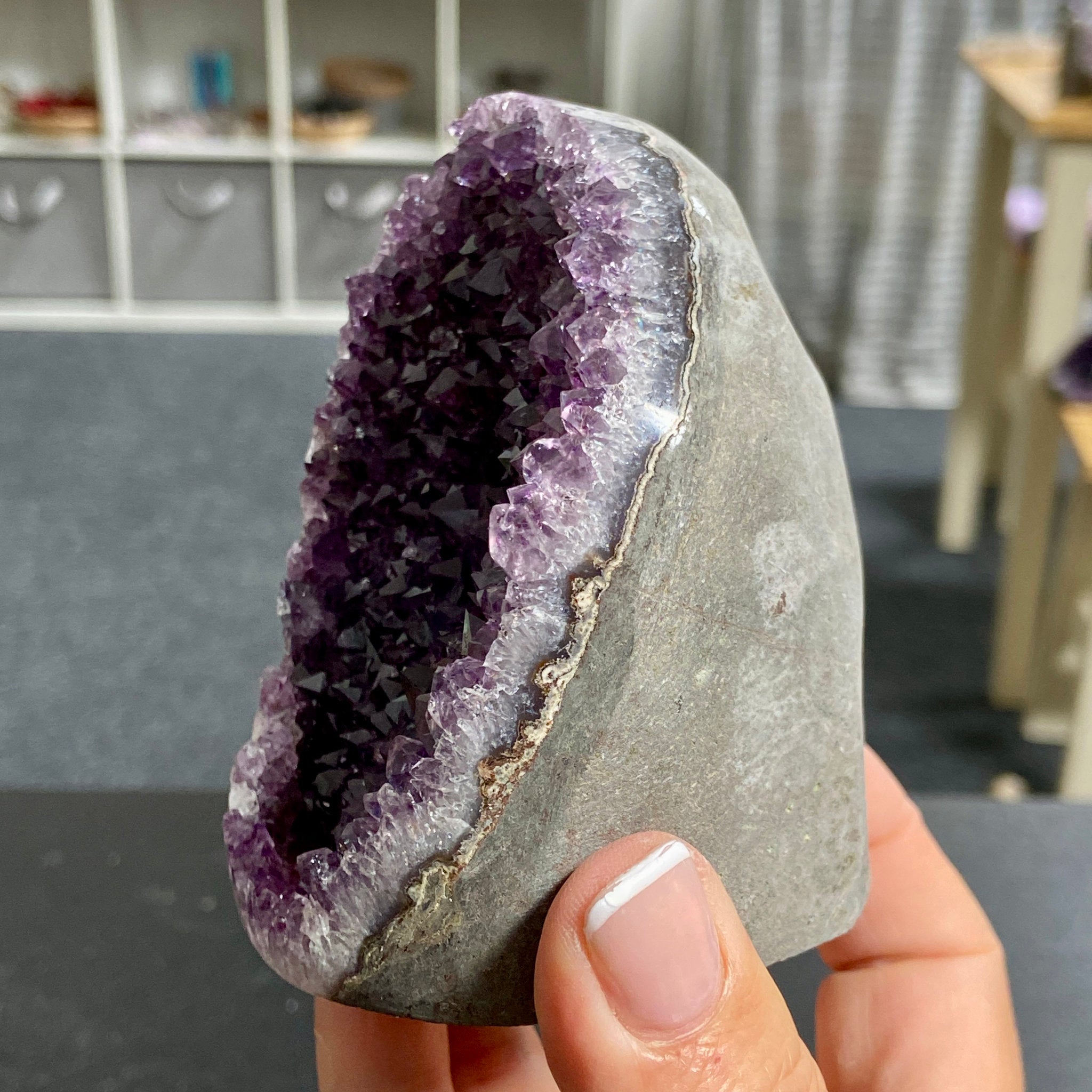 Uruguayan Amethyst Cut Base