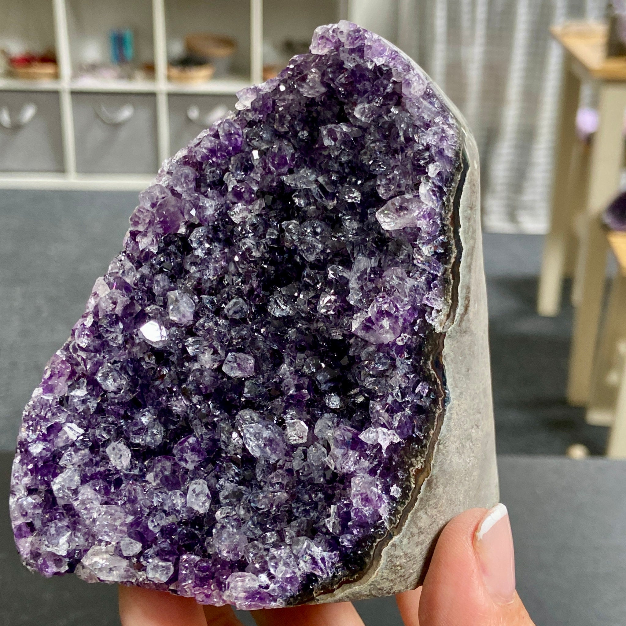Uruguayan Amethyst Cut Base