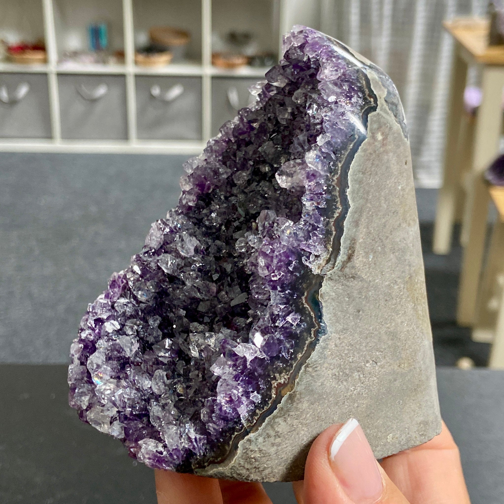 Uruguayan Amethyst Cut Base