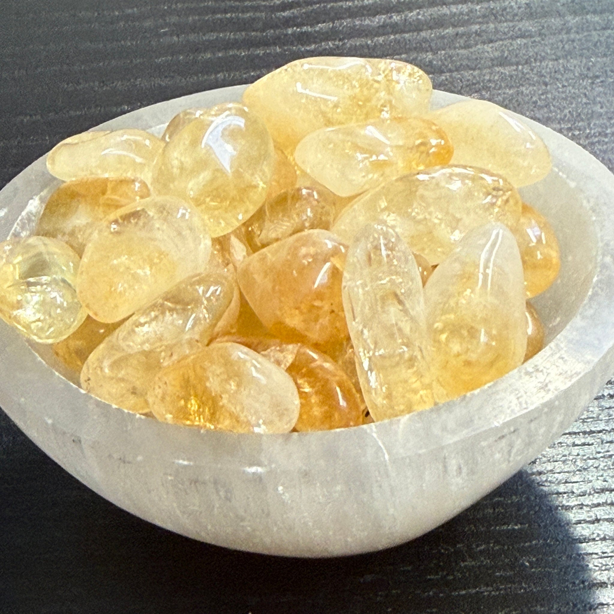 Common Citrine tumbled stones