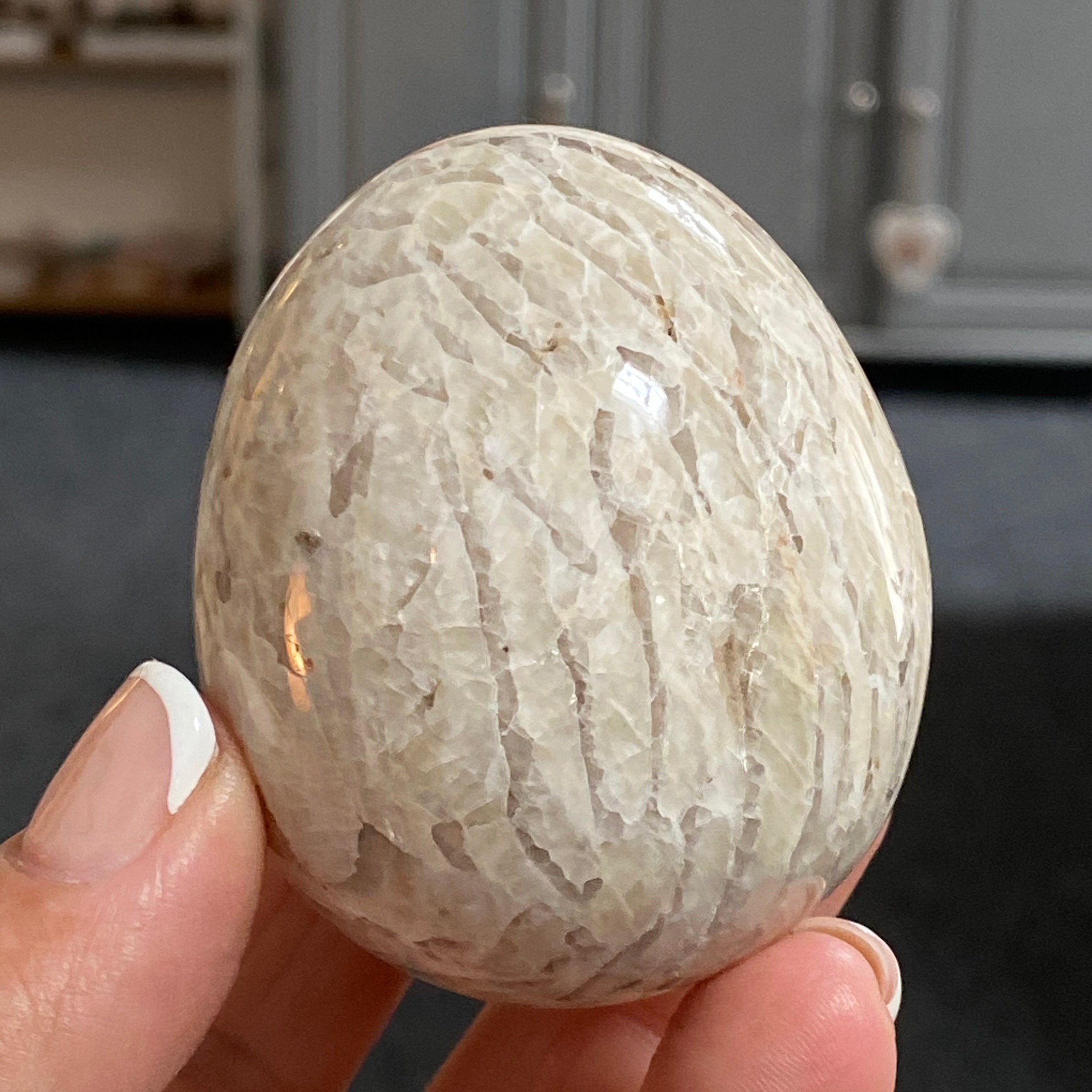 🥚 Graphic Feldspar Egg – Madagascar