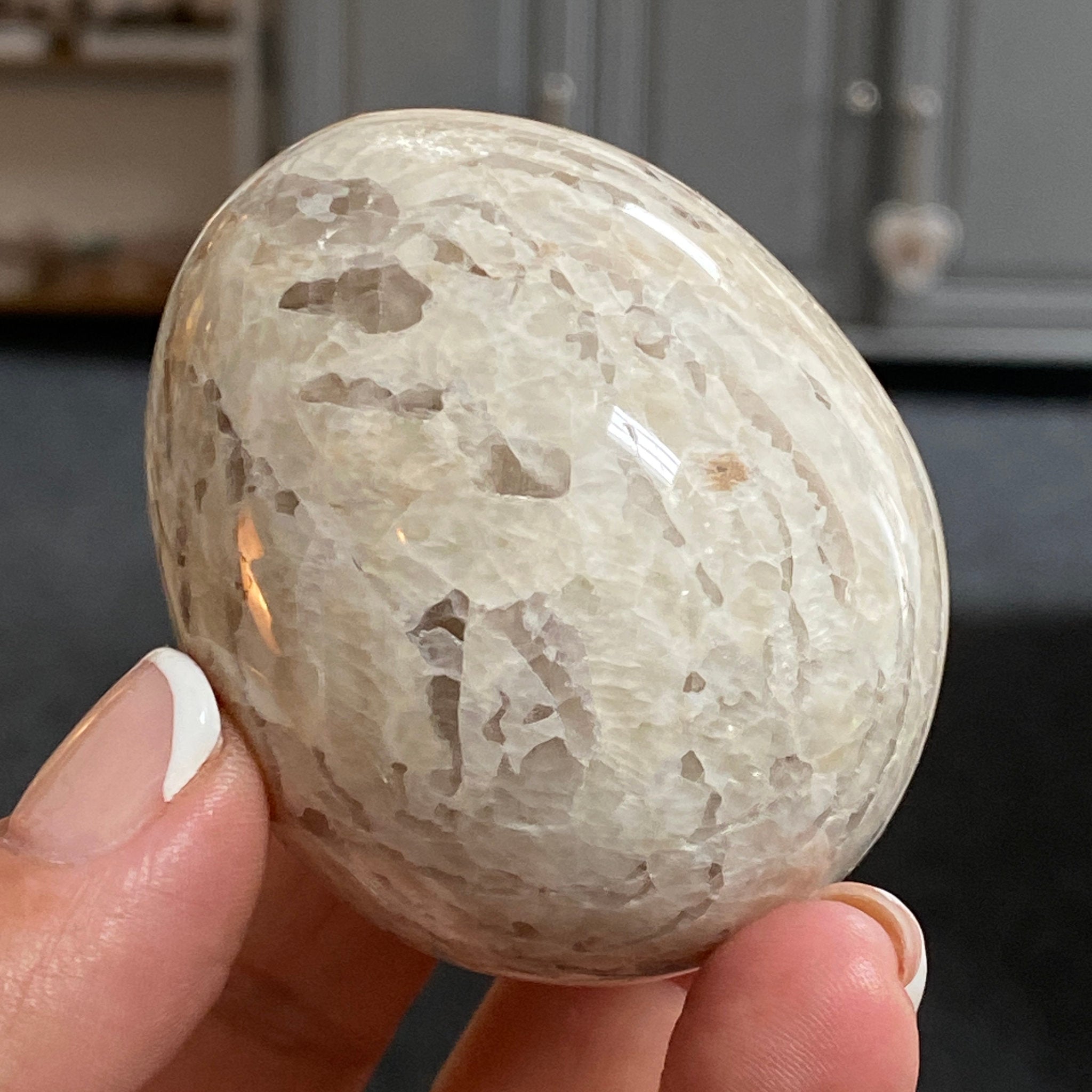 🥚 Graphic Feldspar Egg – Madagascar