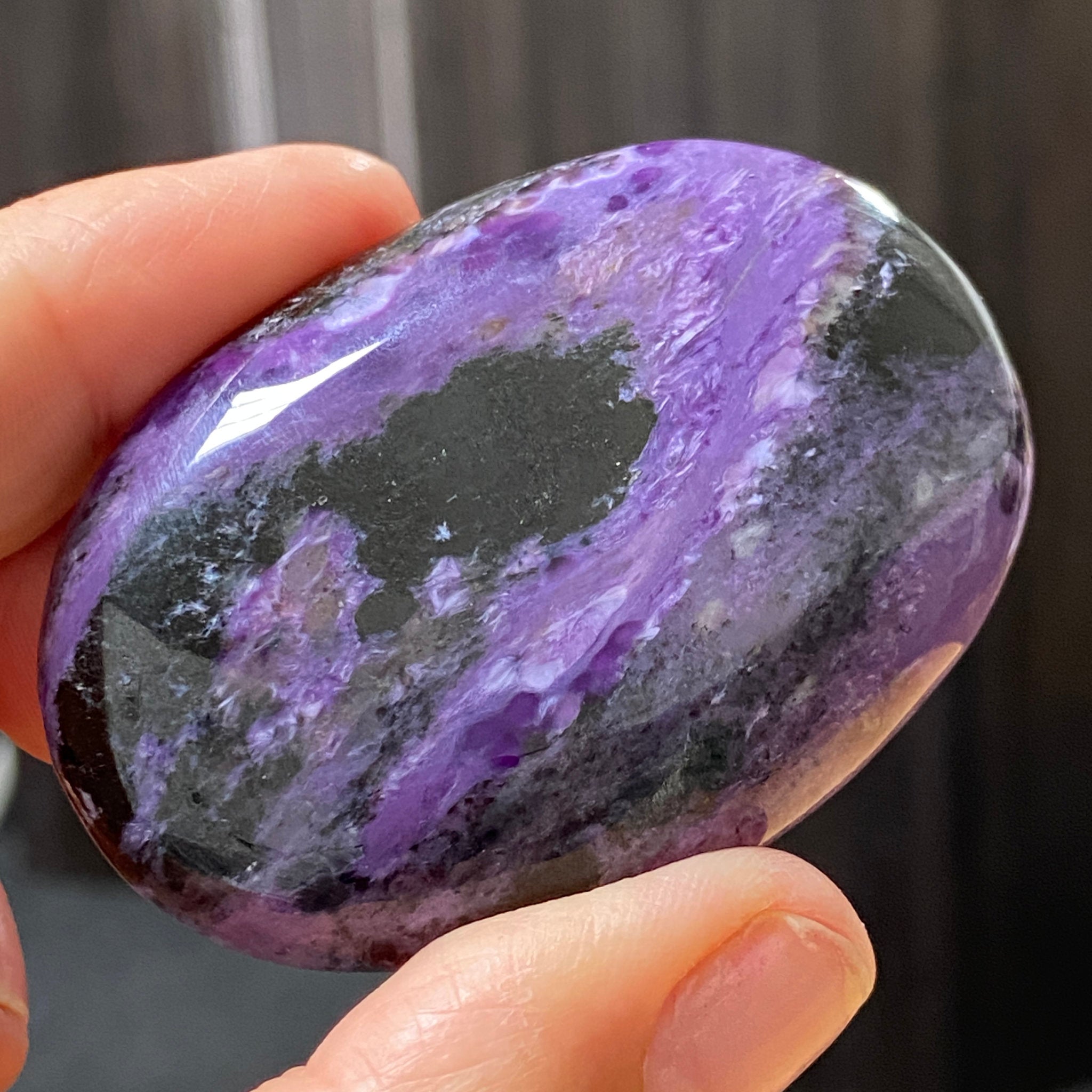 Charoite Palmstone - Russia