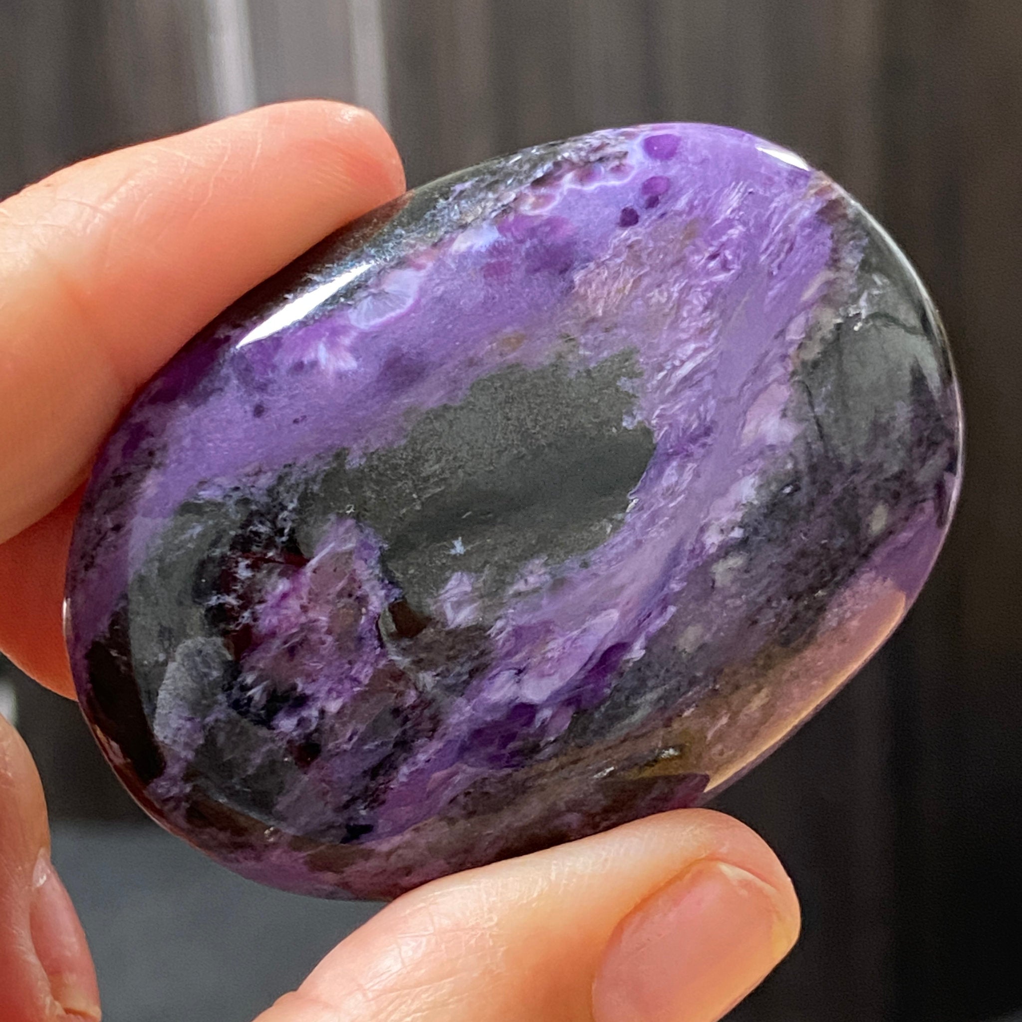 Charoite Palmstone - Russia