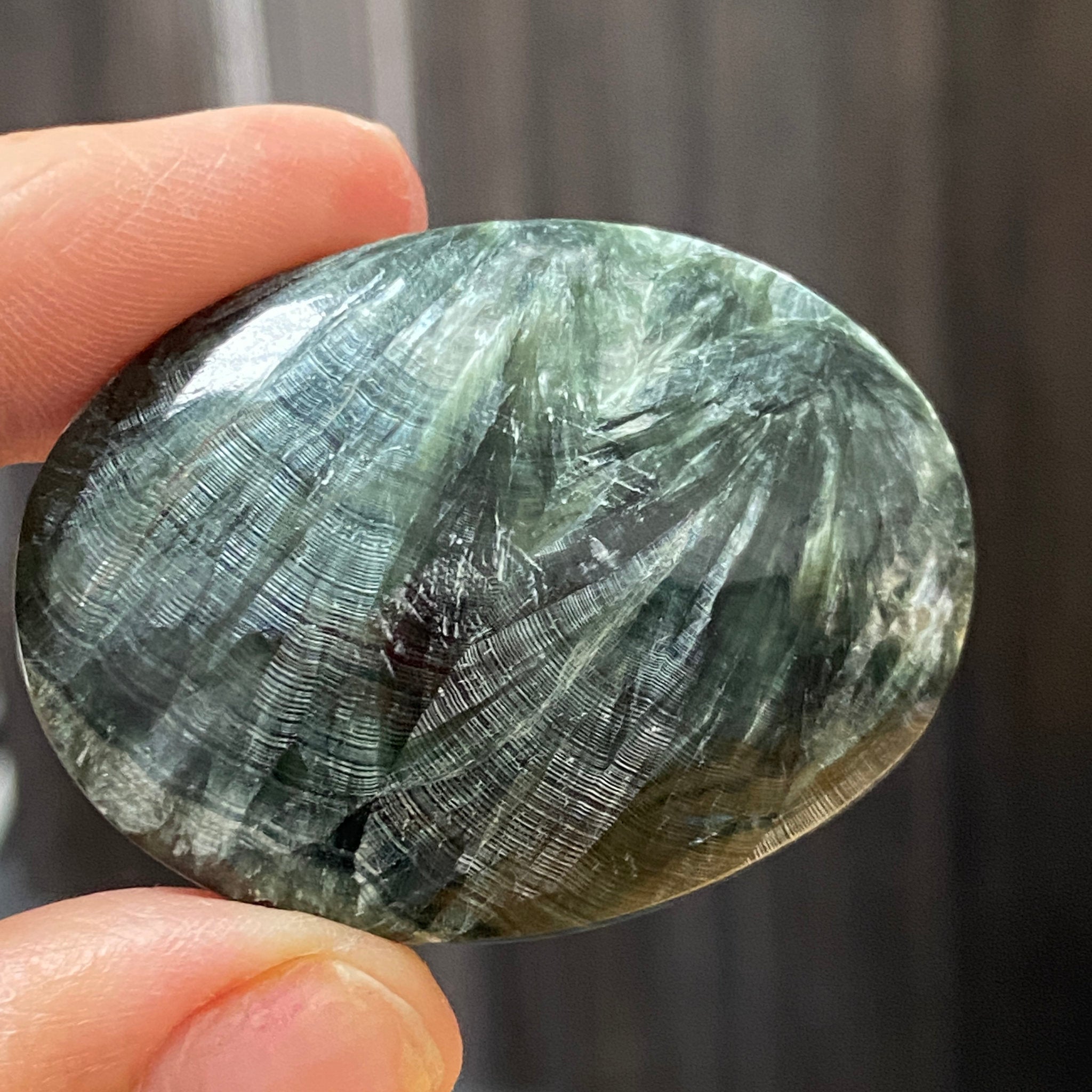 Seraphinite Palmstone – Russia