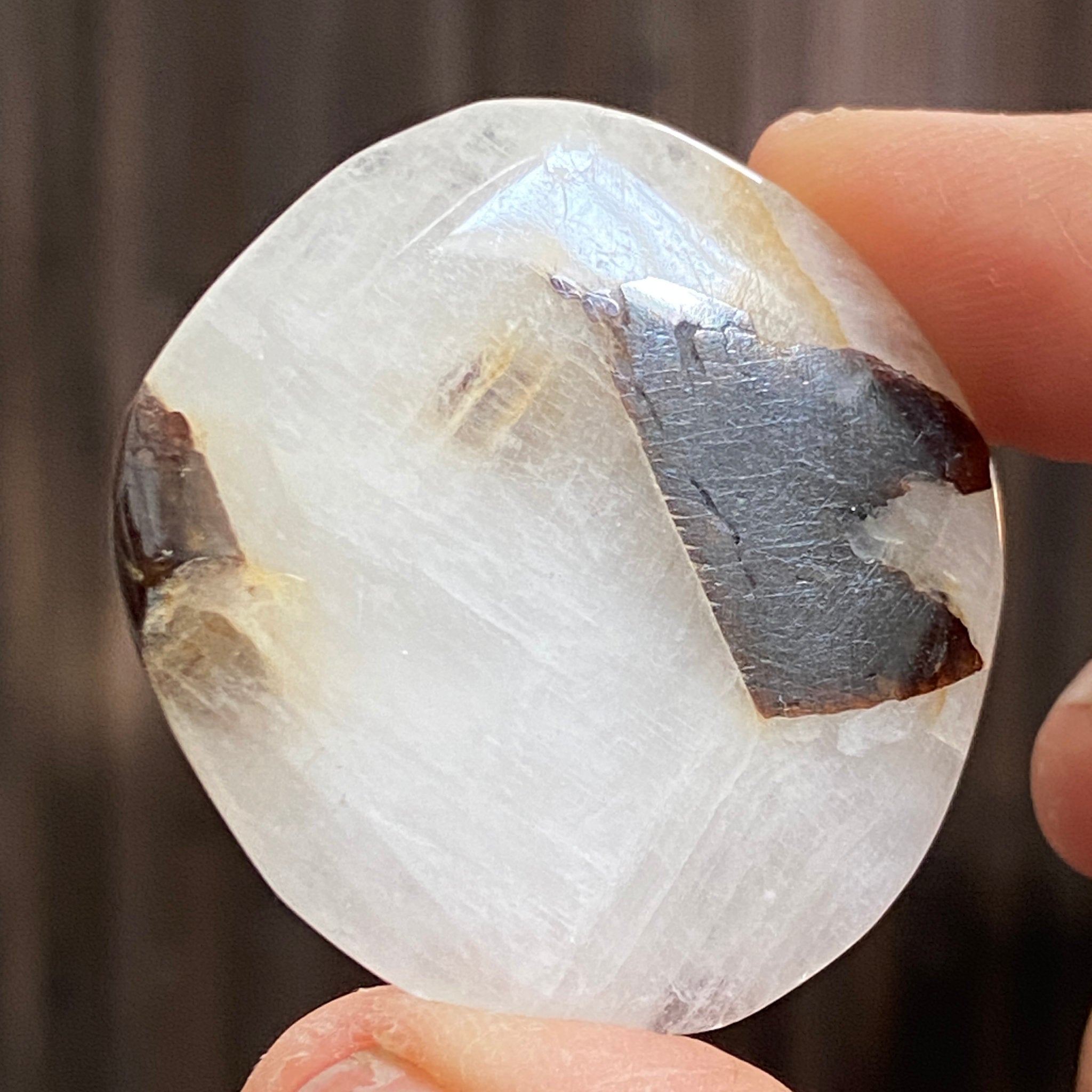 Cryolite Palmstone with Siderite Inclusions - Greenland