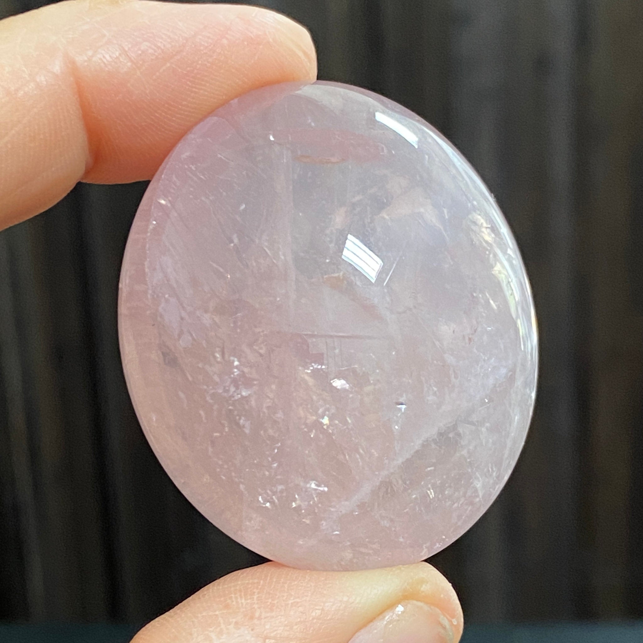 Brazilian Rose Quartz Palmstone with Single-Ray Asterism
