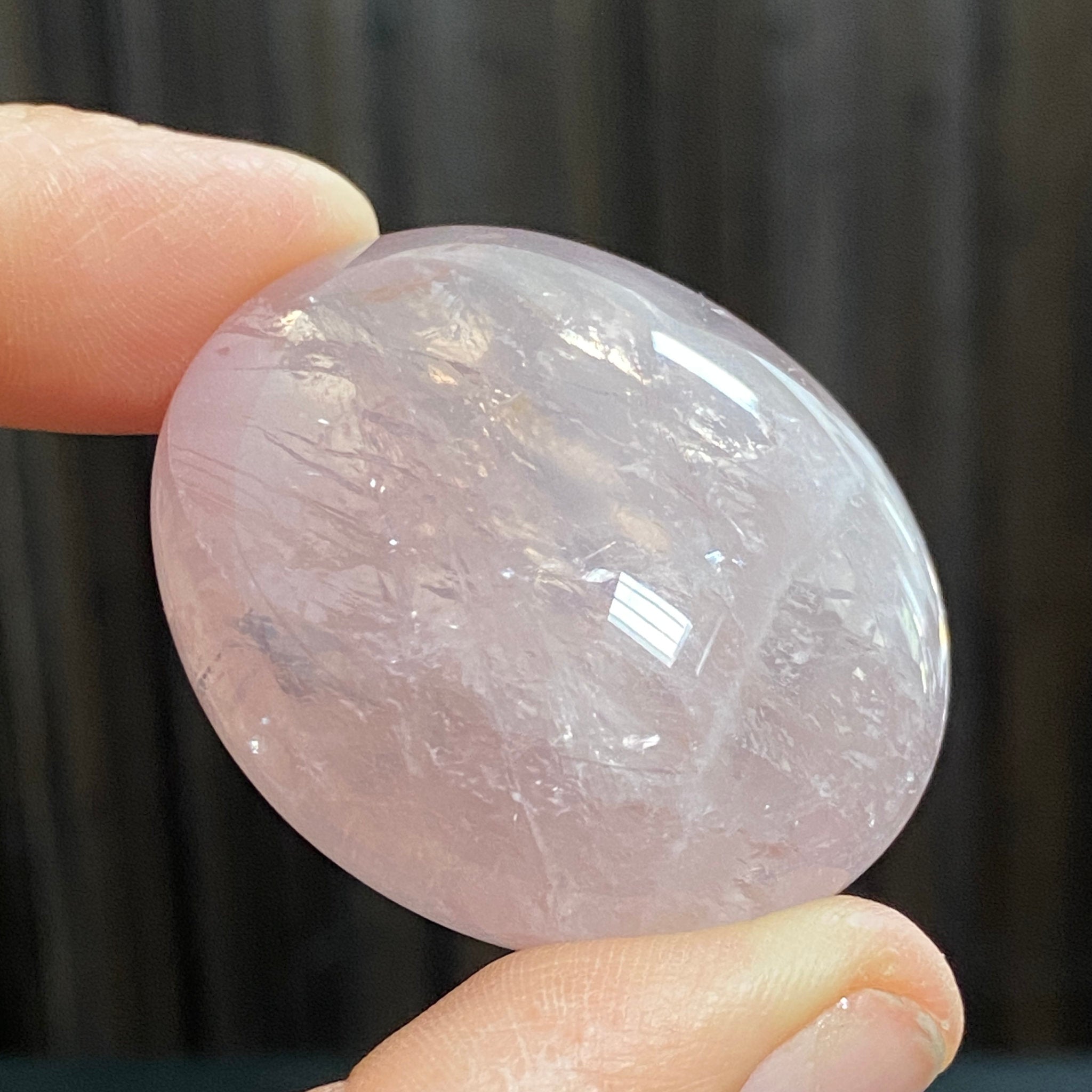 Brazilian Rose Quartz Palmstone with Single-Ray Asterism