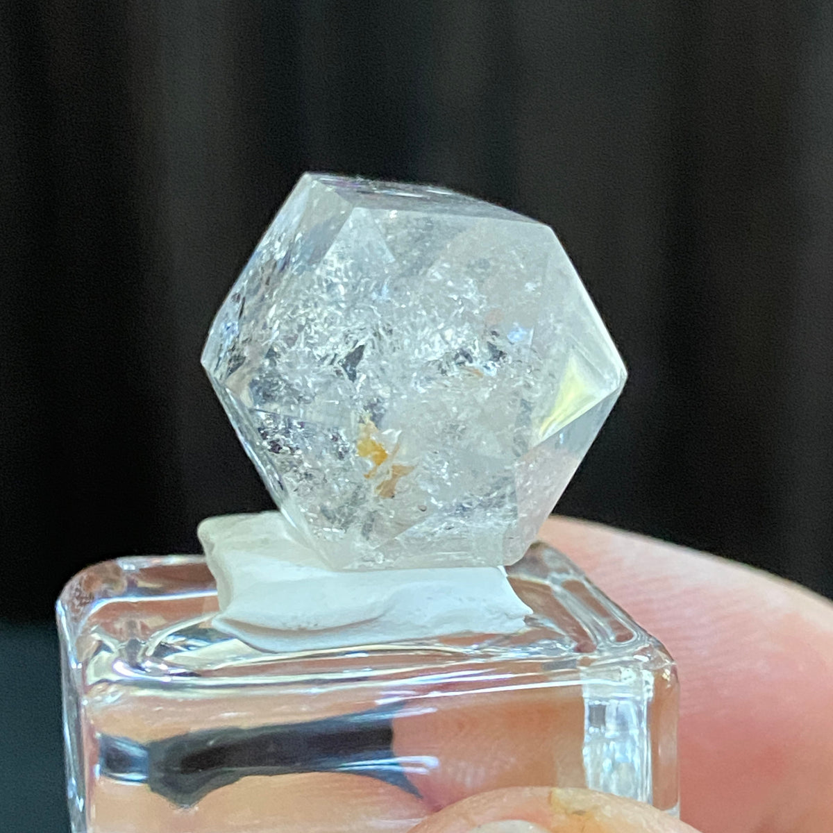 Enhydro Carbon Waterfall – Clear Quartz
