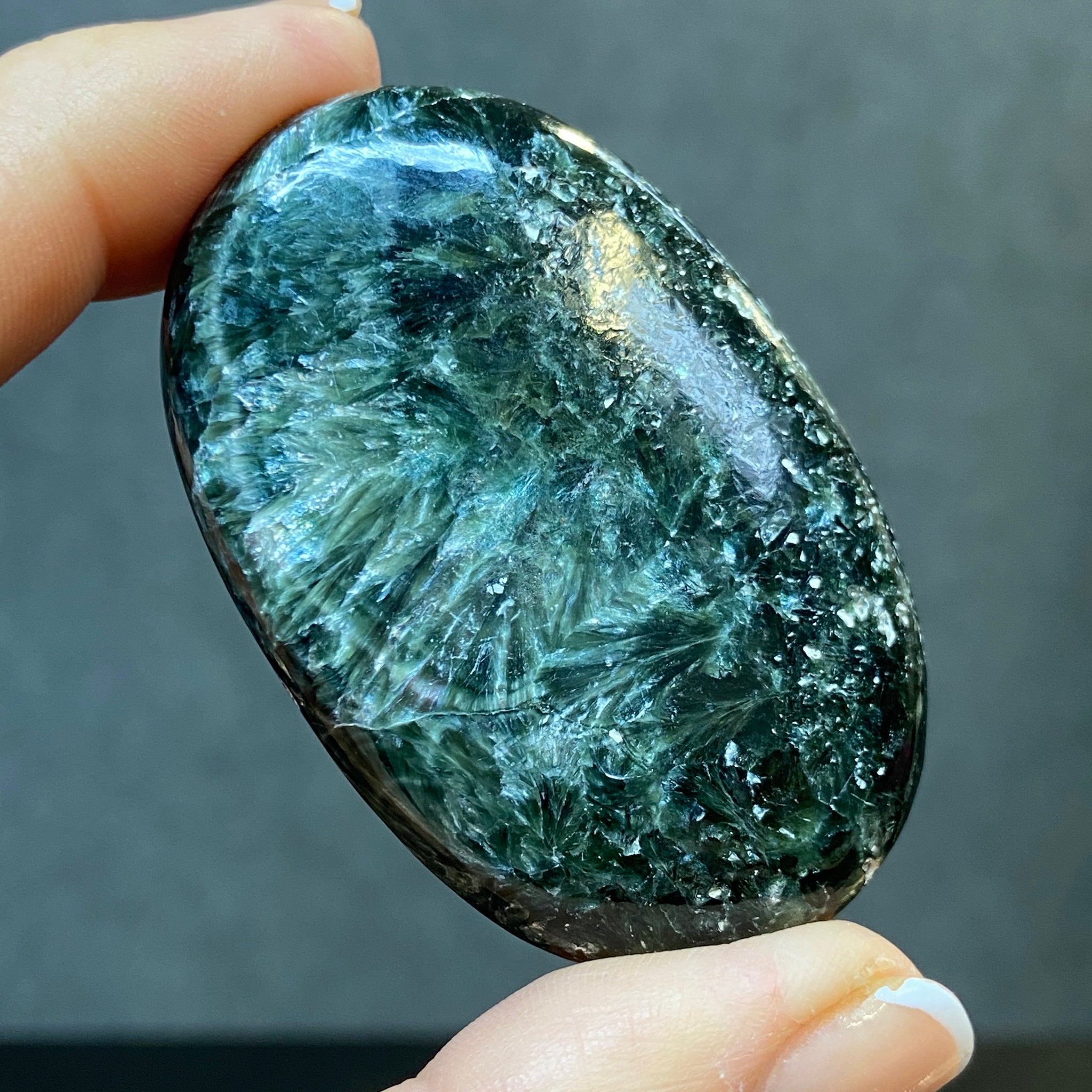 Seraphinite Palmstone – Russia