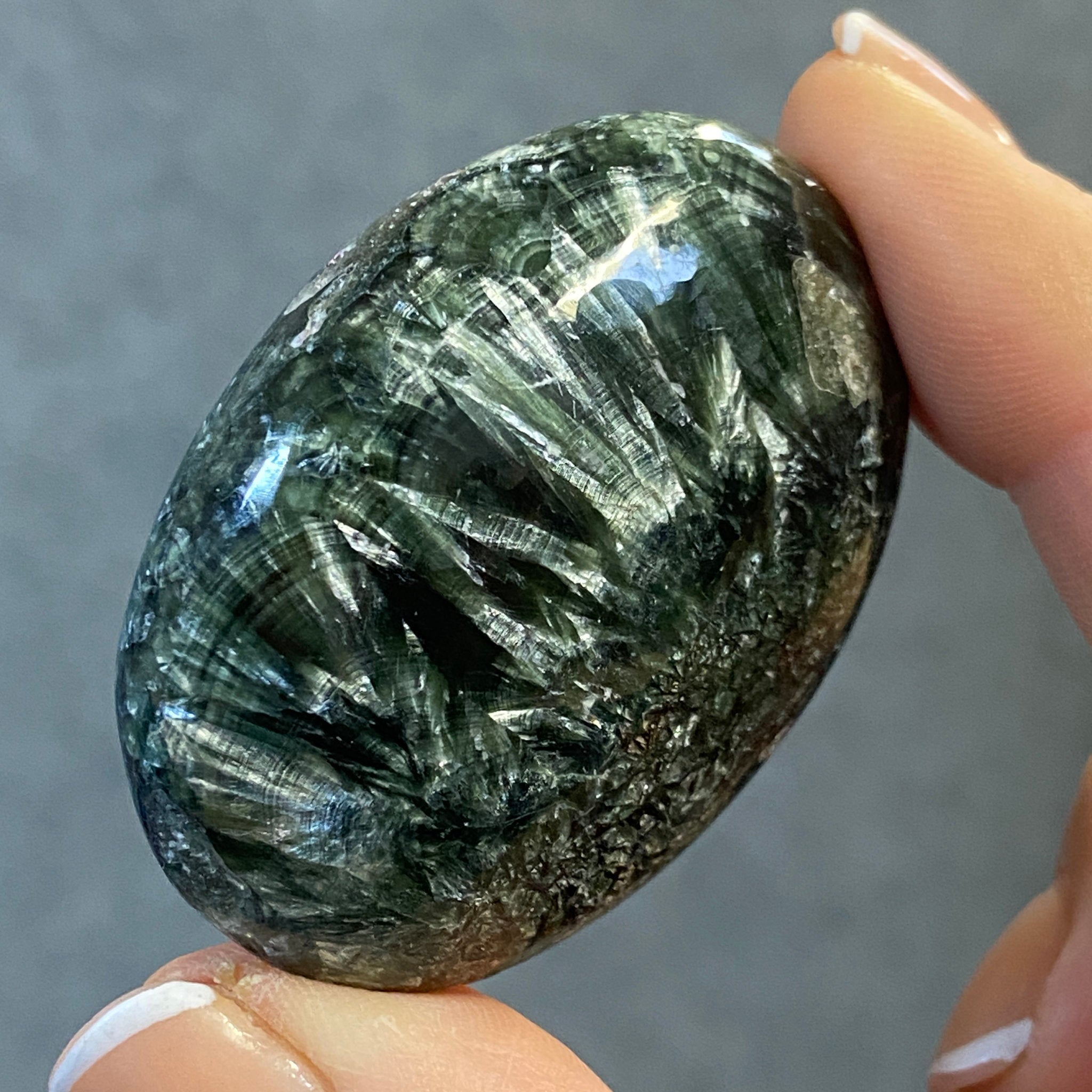 Seraphinite Palmstone – Russia
