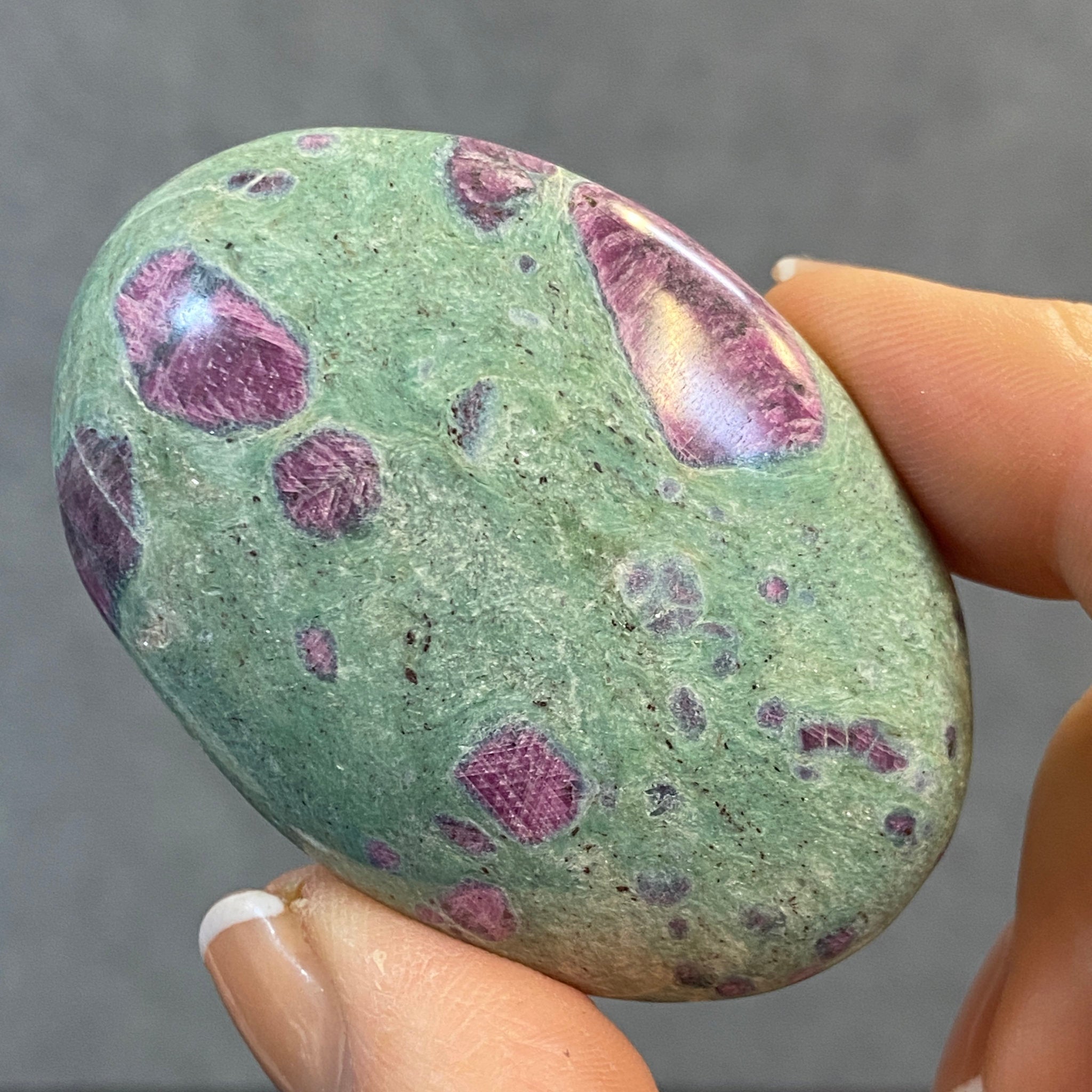 Ruby Fuchsite Palmstone – India