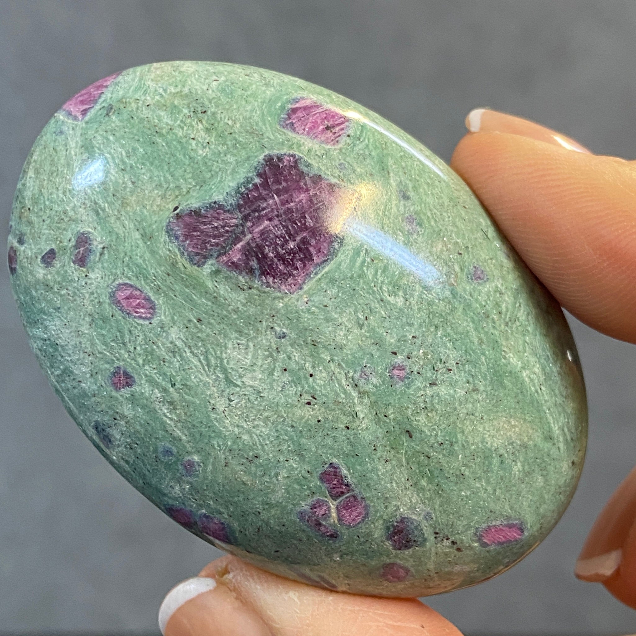 Ruby Fuchsite Palmstone – India