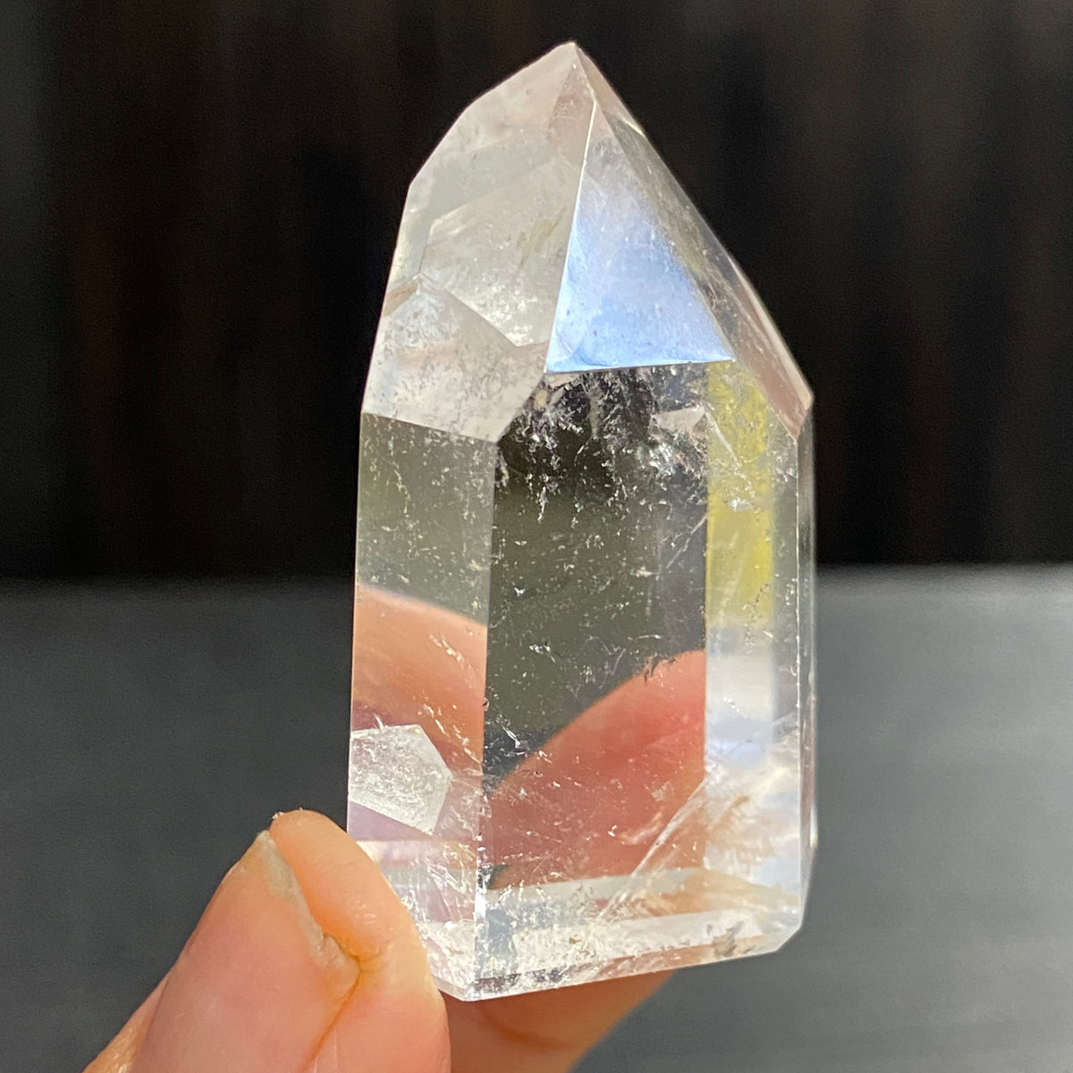 Manifestation Clear Quartz Standing Point – Madagascar