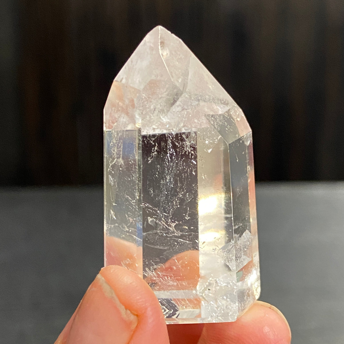 Manifestation Clear Quartz Standing Point – Madagascar