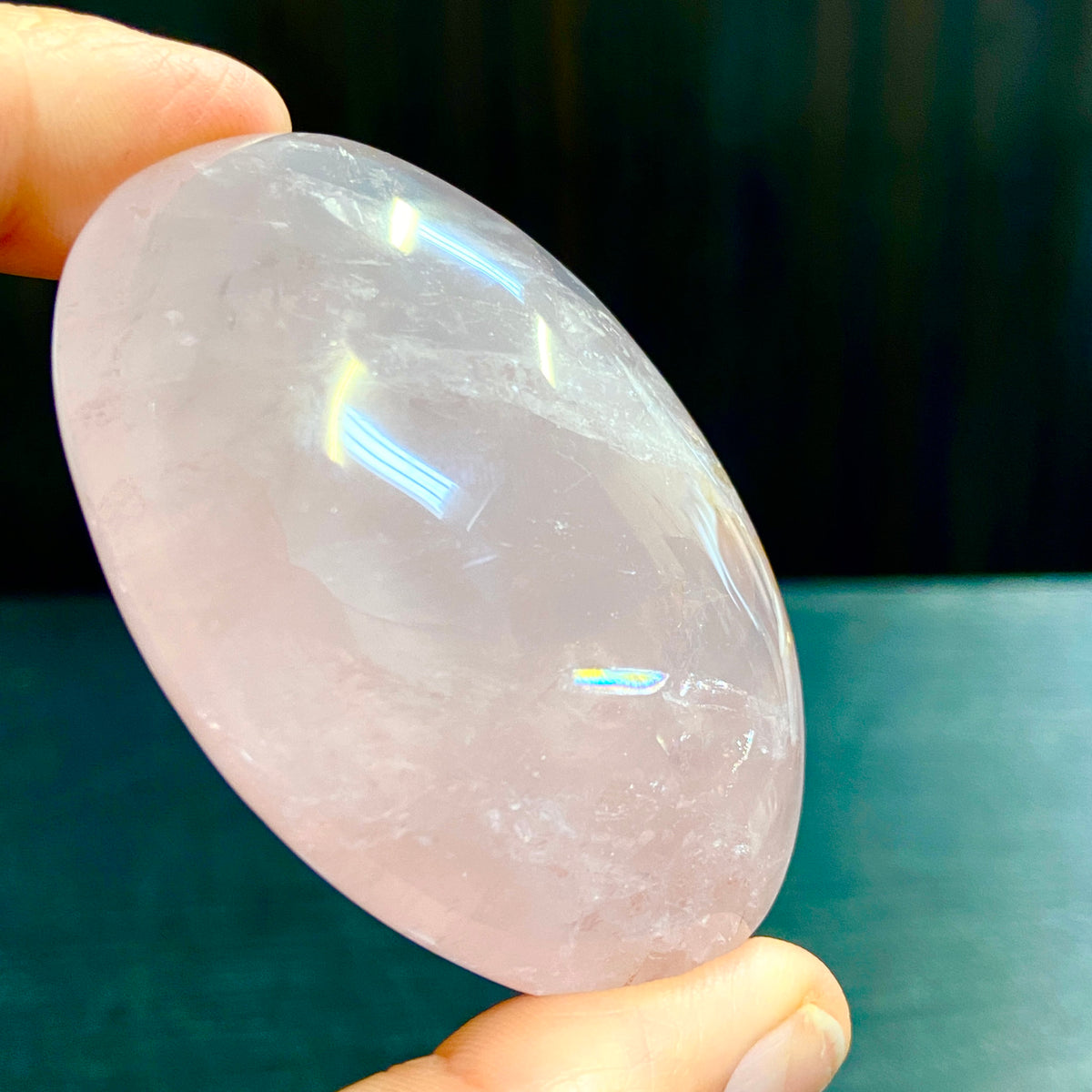 Rose Quartz Palmstone – Madagascar