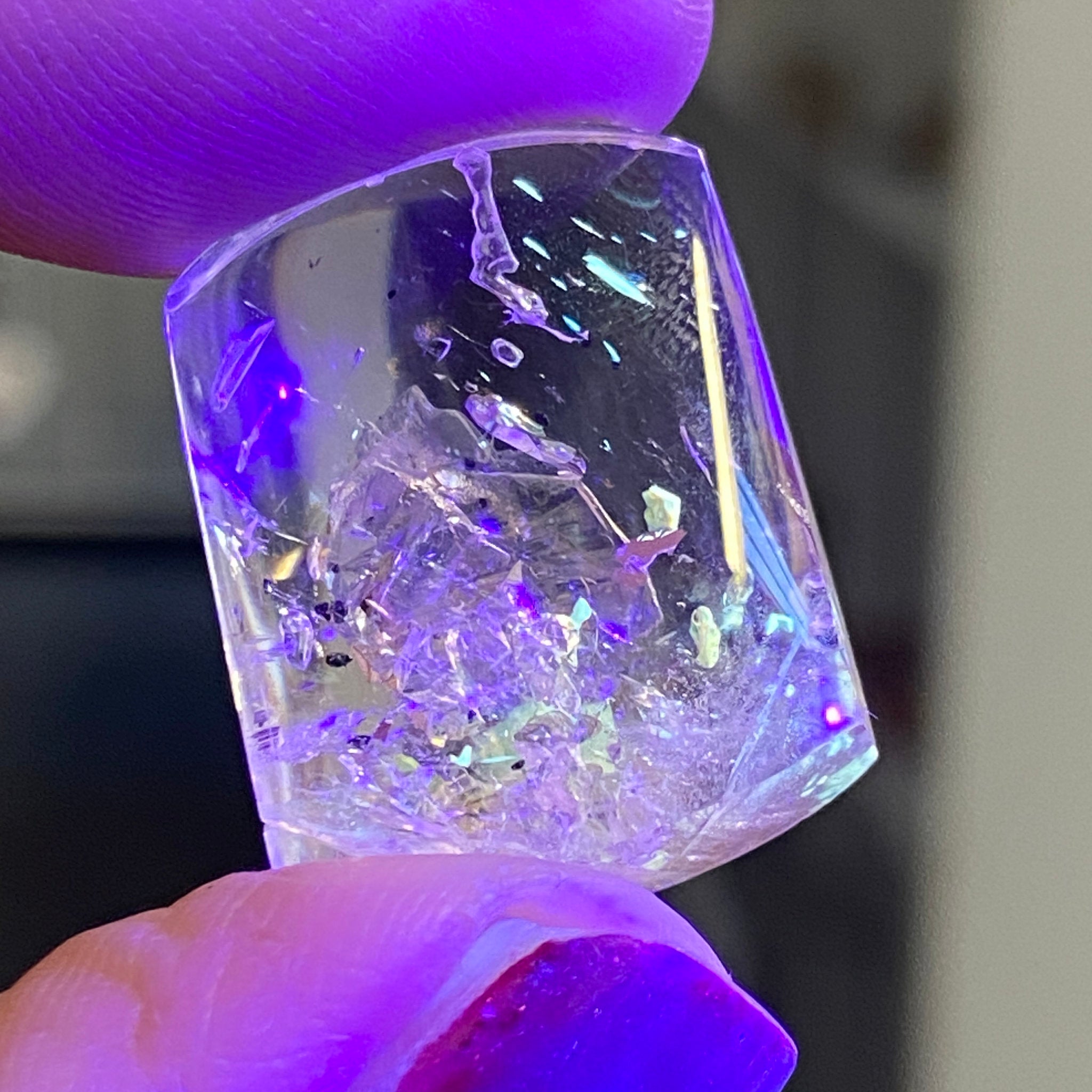 Firefly Quartz Freeform – Madagascar