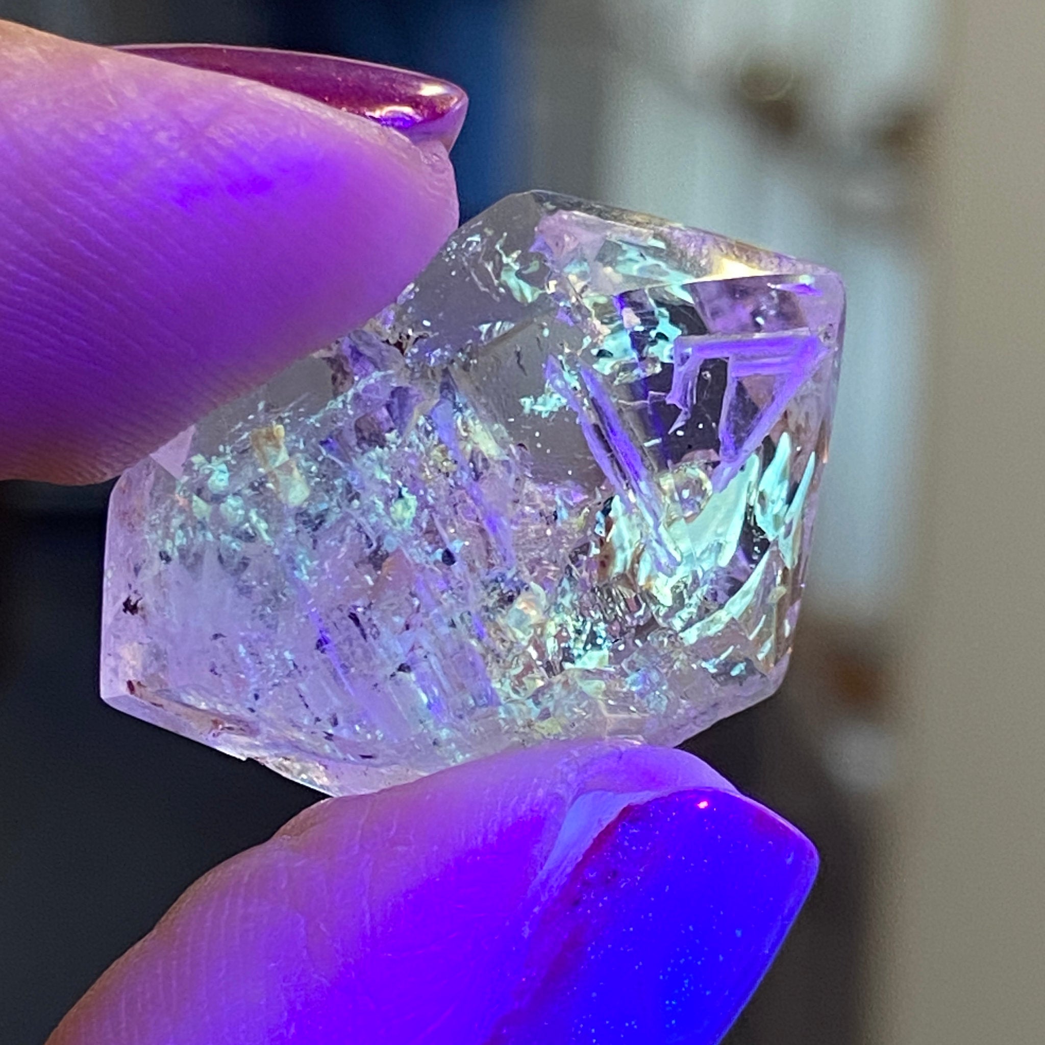Firefly Quartz – Double Terminated Enhydro Quartz